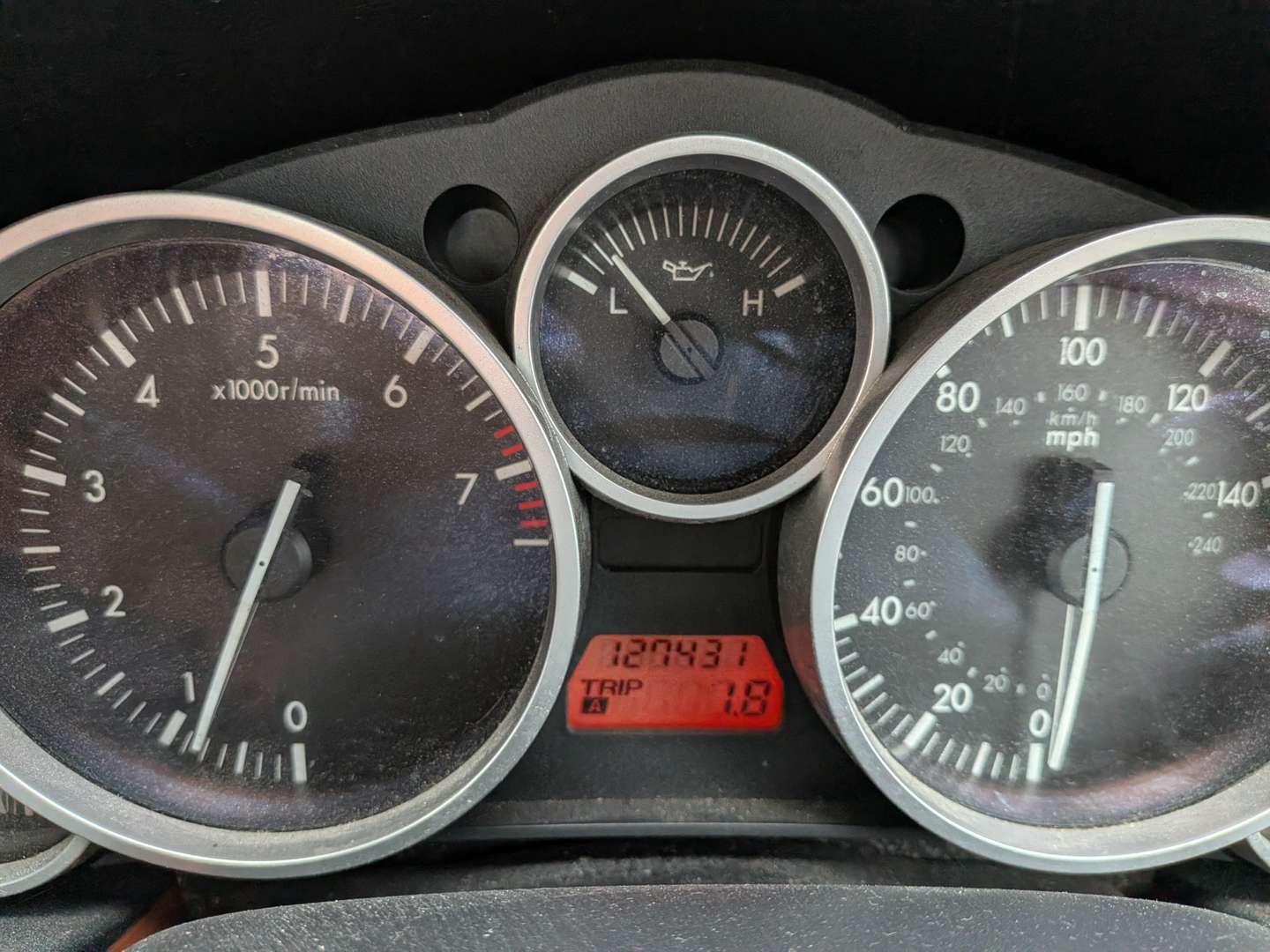 <p>2006 MAZDA MX-5 SPORT</p>