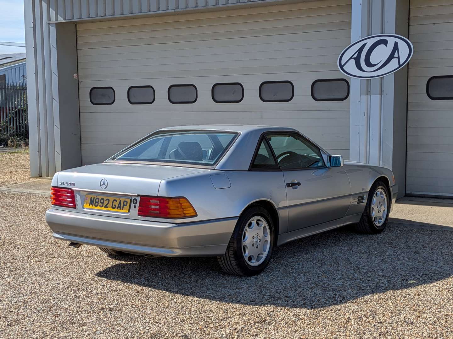 <p>1994 MERCEDES SL500 R129 AUTO CONVERTIBLE</p>