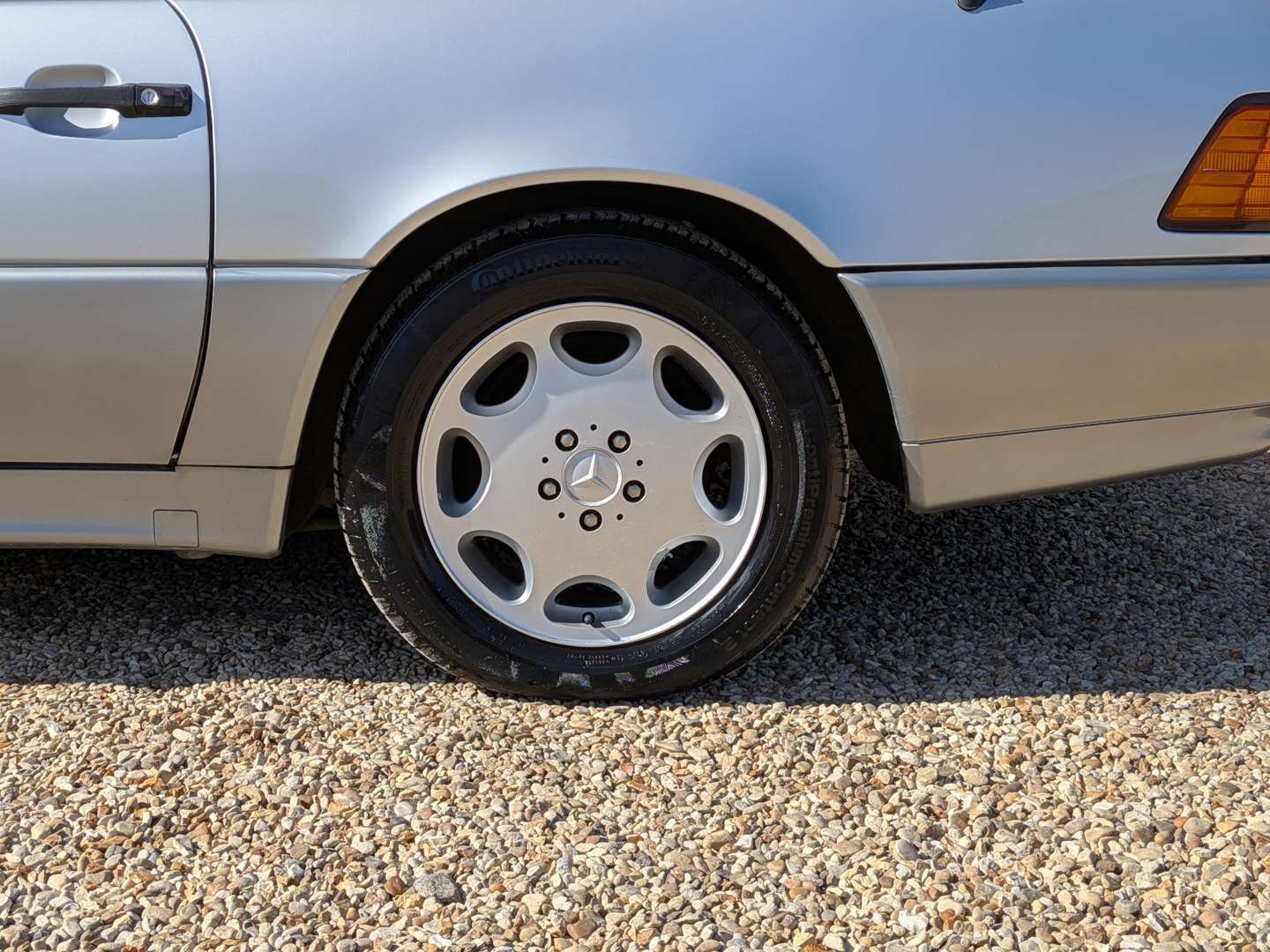 <p>1994 MERCEDES SL500 R129 AUTO CONVERTIBLE</p>
