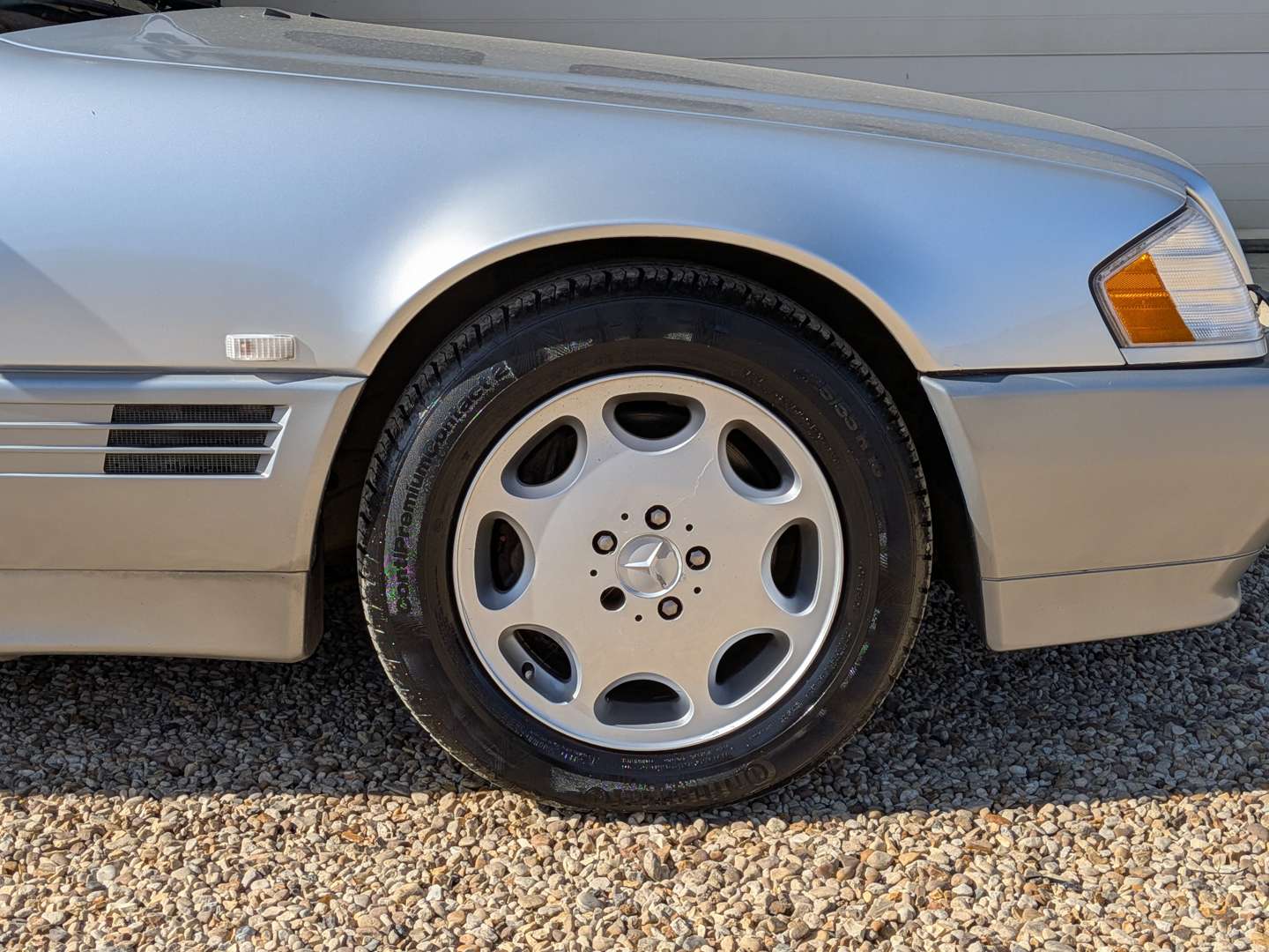 <p>1994 MERCEDES SL500 R129 AUTO CONVERTIBLE</p>