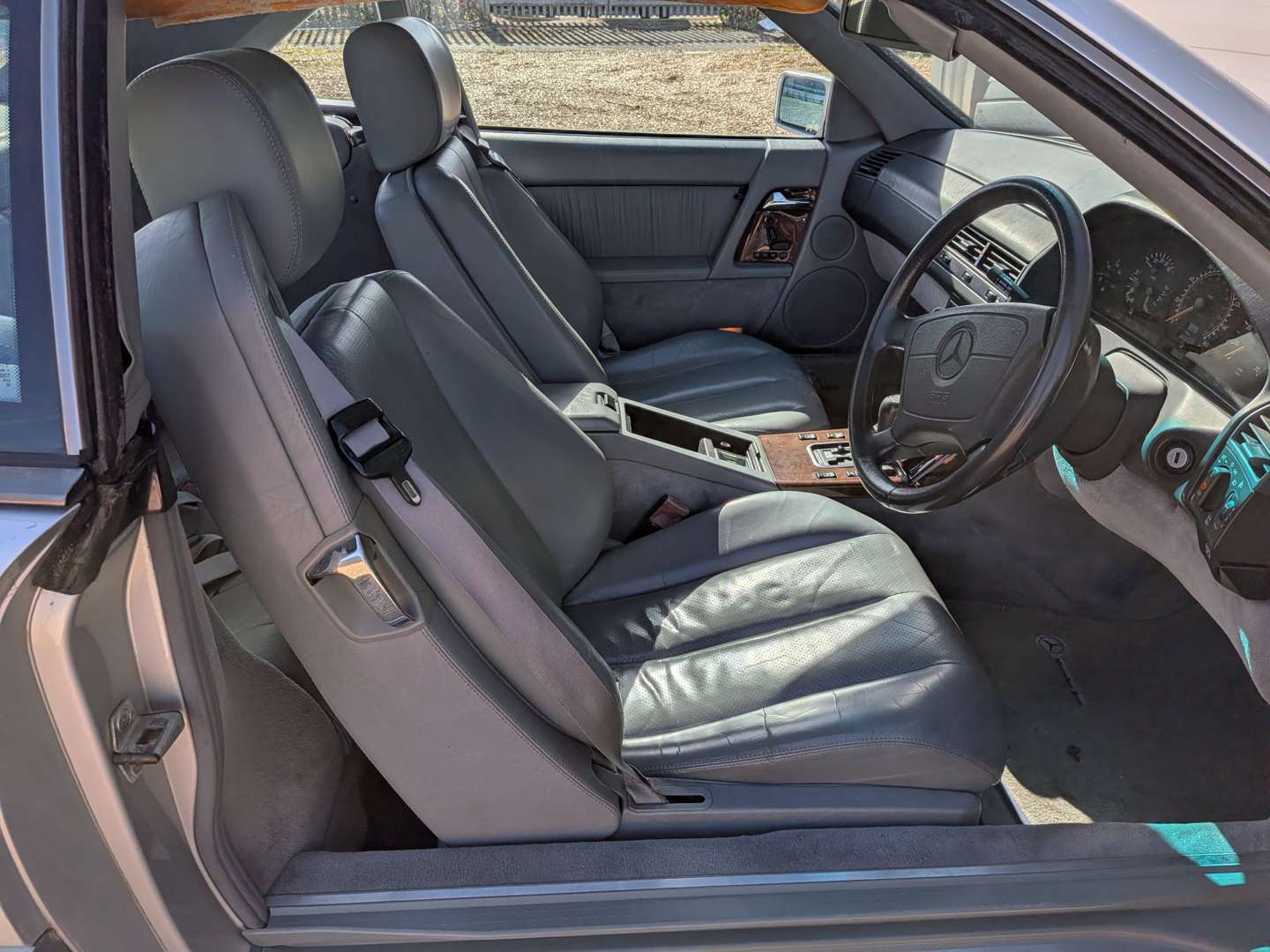 <p>1994 MERCEDES SL500 R129 AUTO CONVERTIBLE</p>