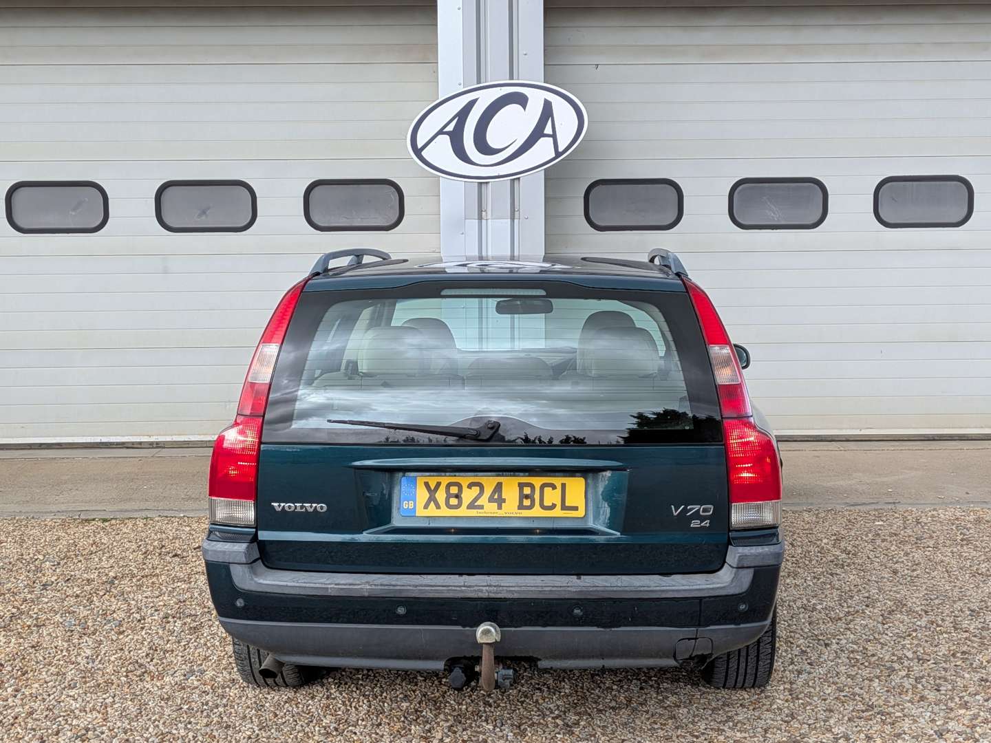 <p>2001 VOLVO V70</p>