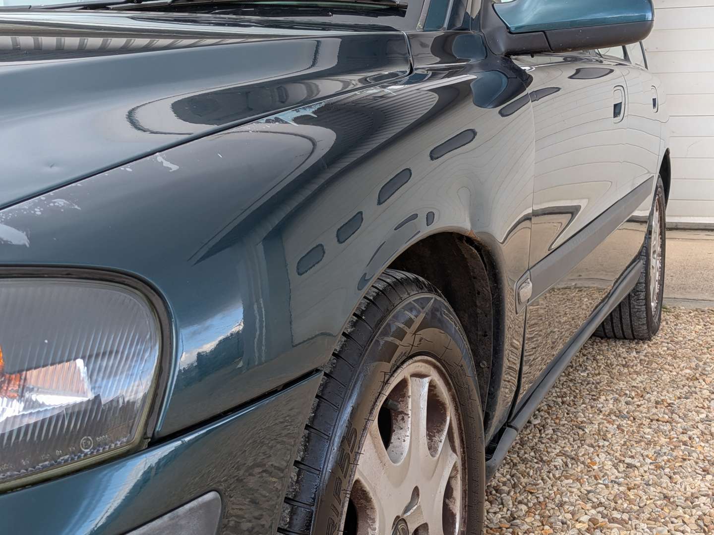 <p>2001 VOLVO V70</p>