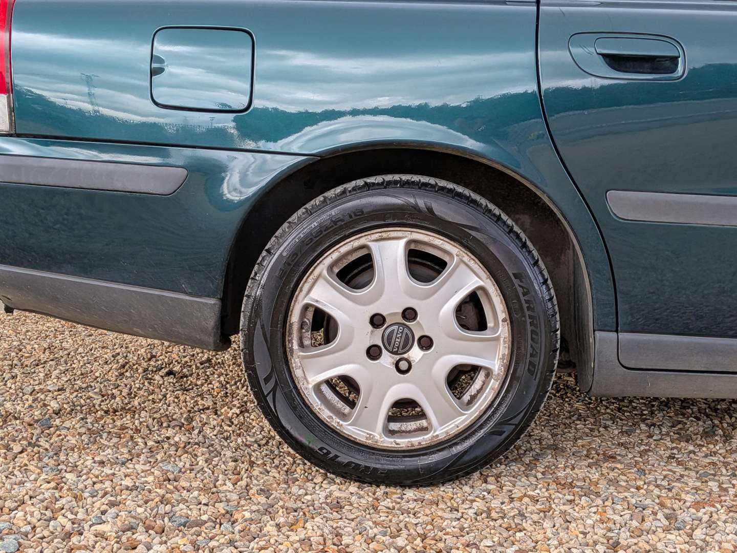 <p>2001 VOLVO V70</p>
