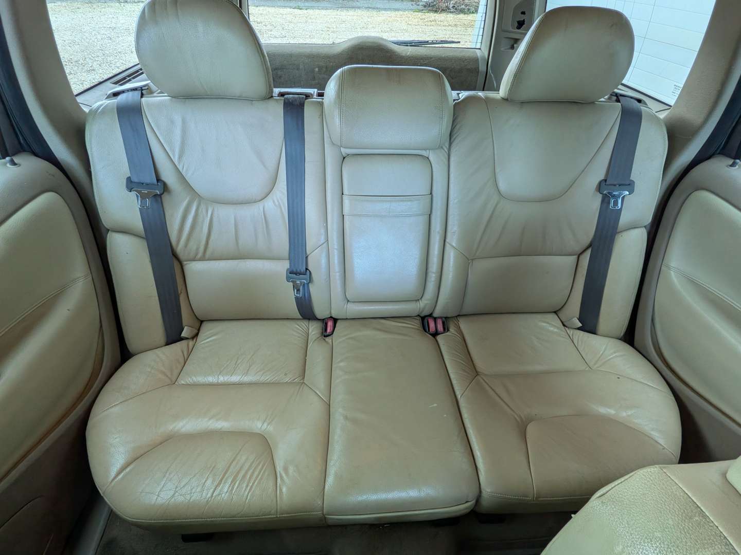 <p>2001 VOLVO V70</p>