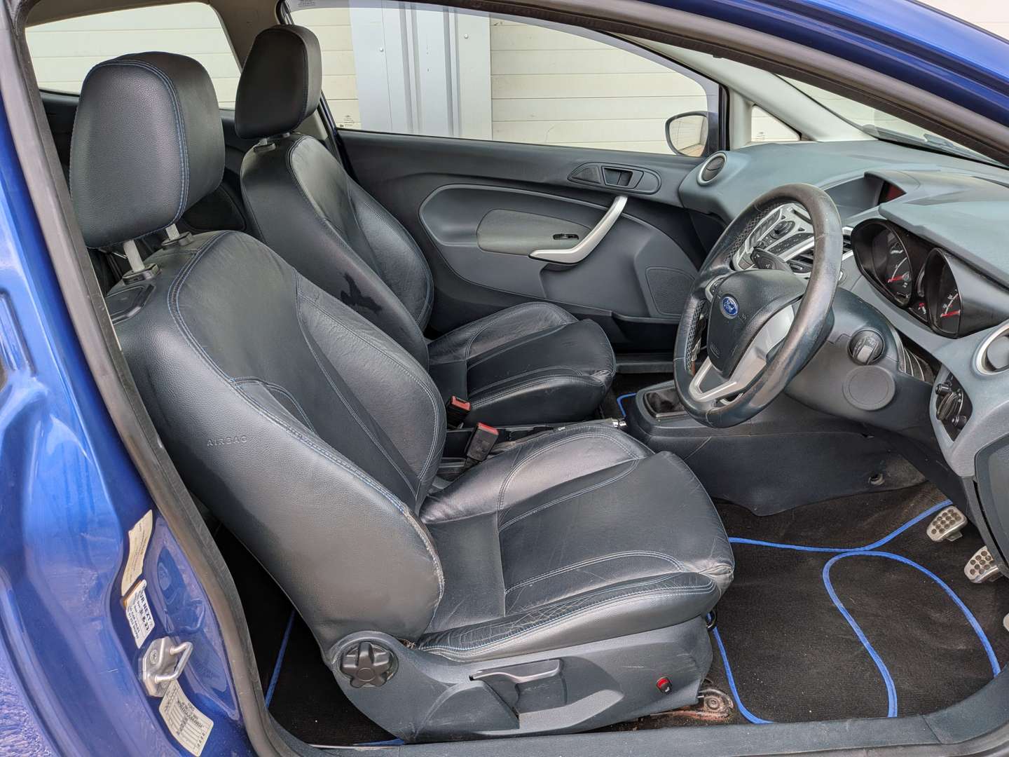 <p>2001 FORD FIESTA S1600</p>