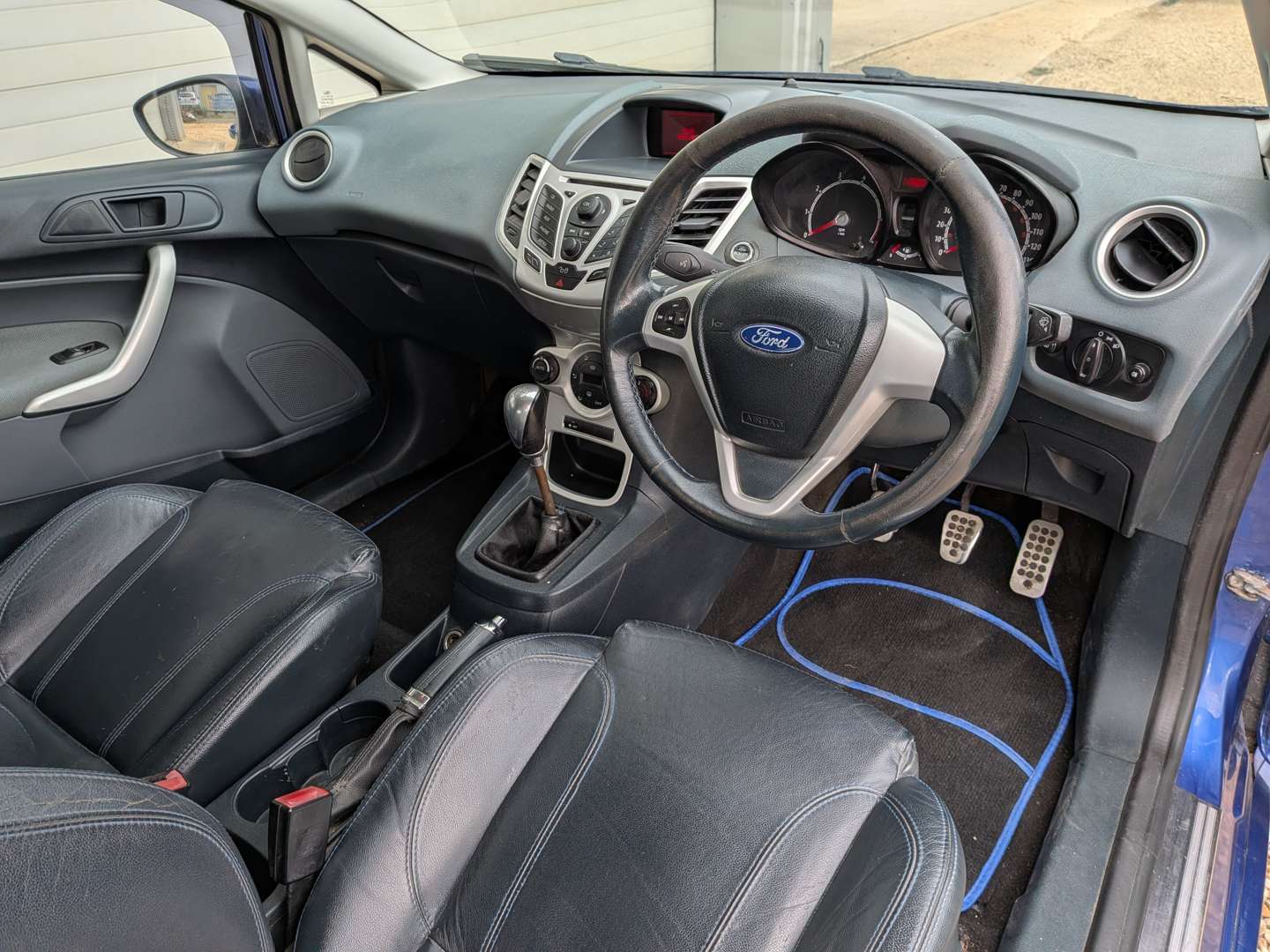 <p>2001 FORD FIESTA S1600</p>