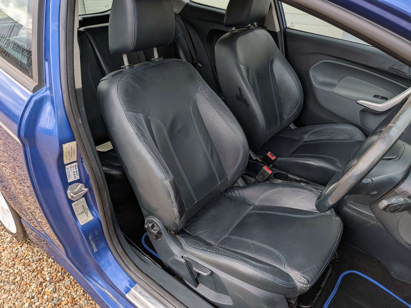 <p>2001 FORD FIESTA S1600</p>