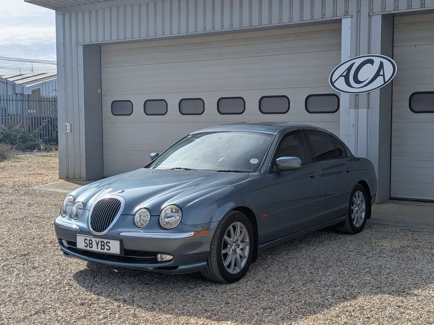 <p>2000 JAGUAR S-TYPE V6 SE AUTO</p>