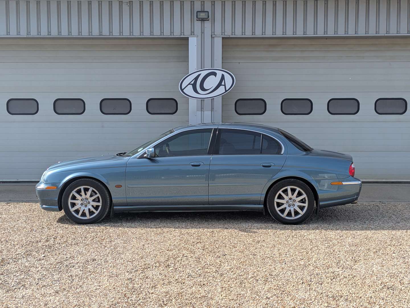 <p>2000 JAGUAR S-TYPE V6 SE AUTO</p>
