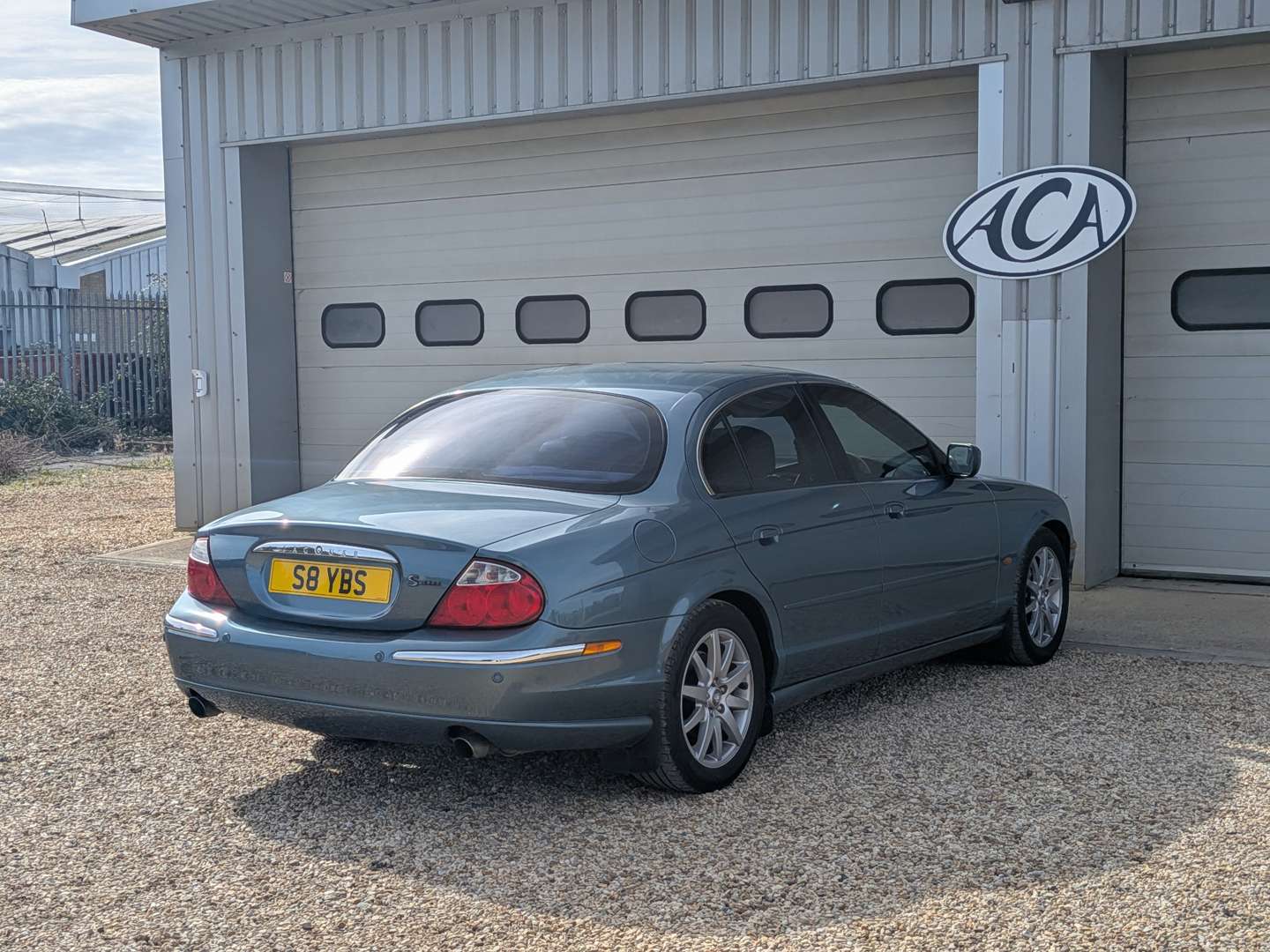 <p>2000 JAGUAR S-TYPE V6 SE AUTO</p>