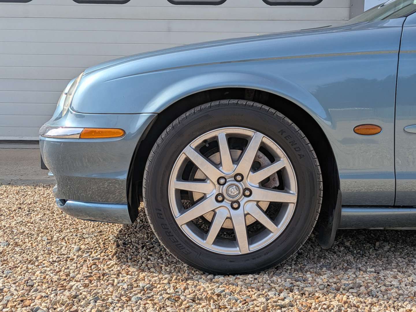 <p>2000 JAGUAR S-TYPE V6 SE AUTO</p>