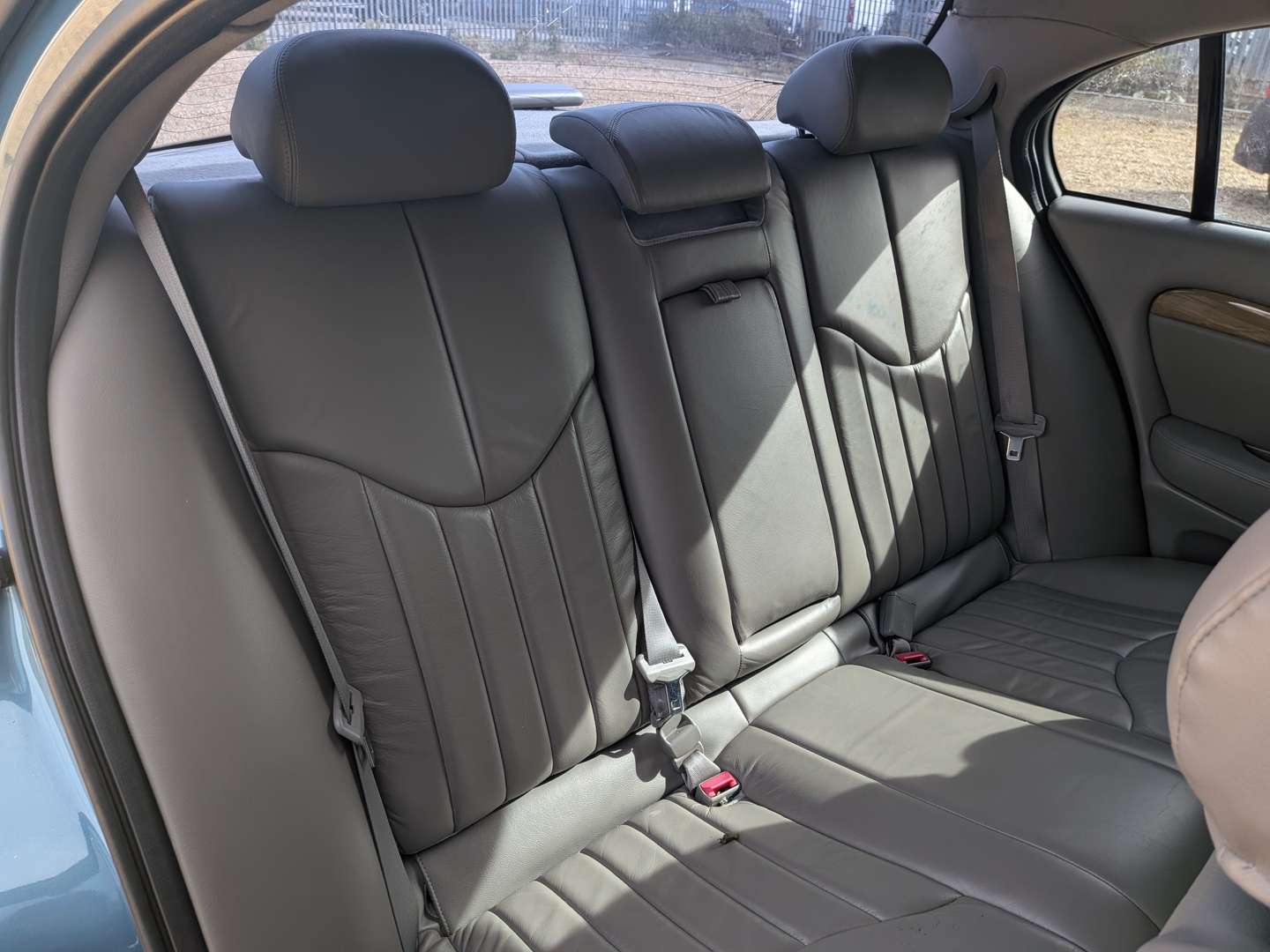 <p>2000 JAGUAR S-TYPE V6 SE AUTO</p>