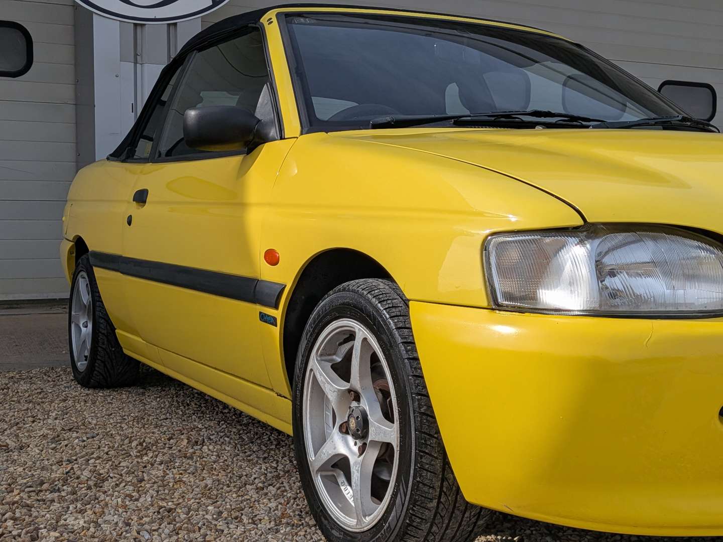 <p>1996 FORD ESCORT CALYPSO CABRIOLET</p>