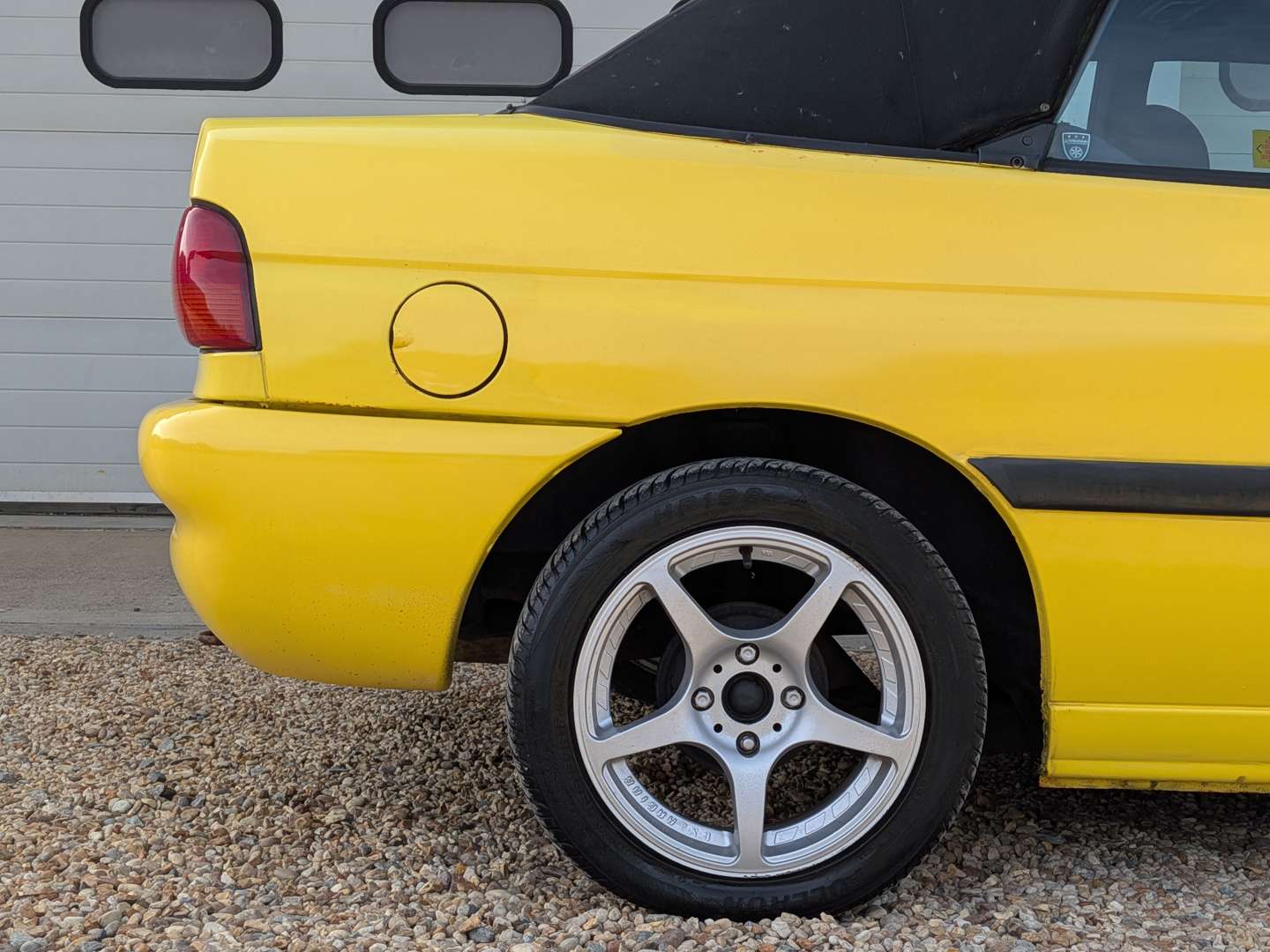 <p>1996 FORD ESCORT CALYPSO CABRIOLET</p>
