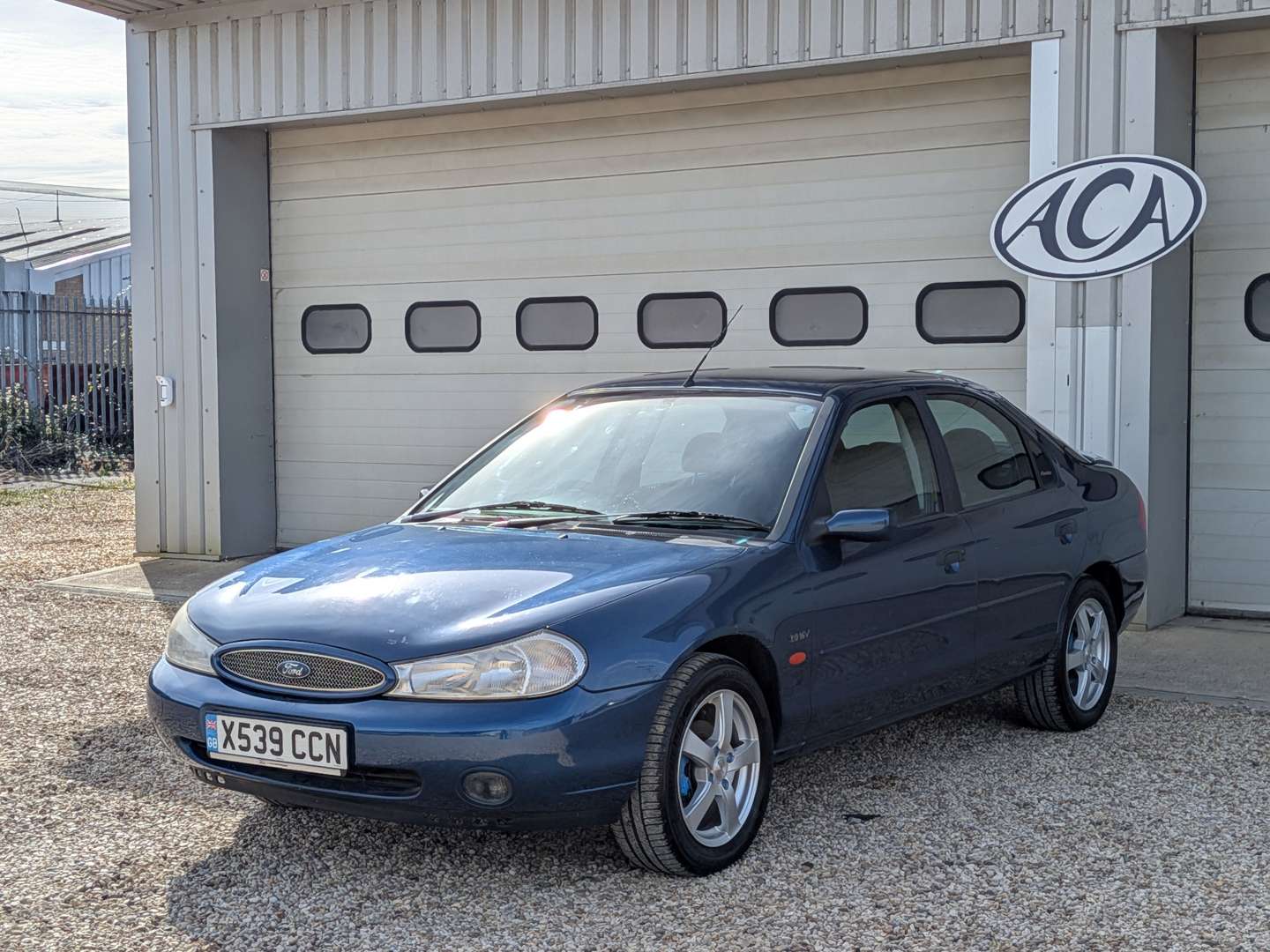 <p>2000 FORD MONDEO ZETEC</p>