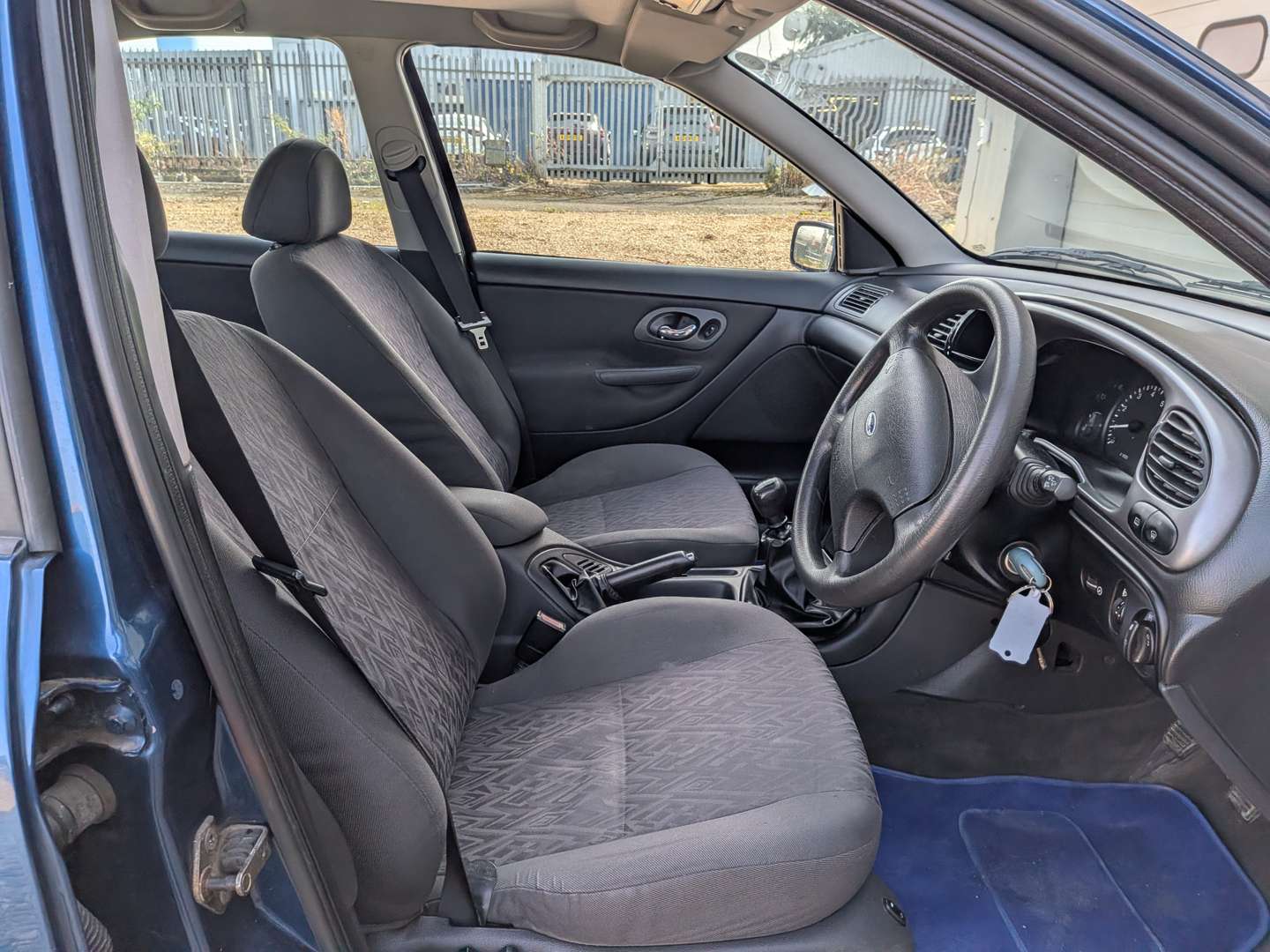 <p>2000 FORD MONDEO ZETEC</p>