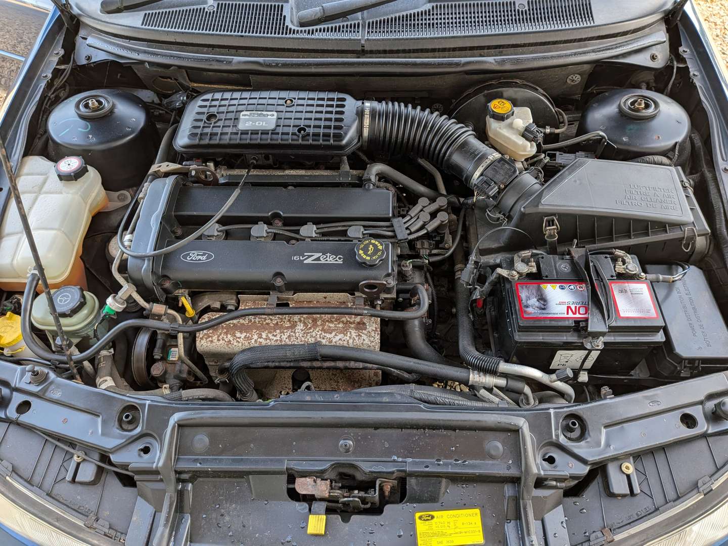 <p>2000 FORD MONDEO ZETEC</p>