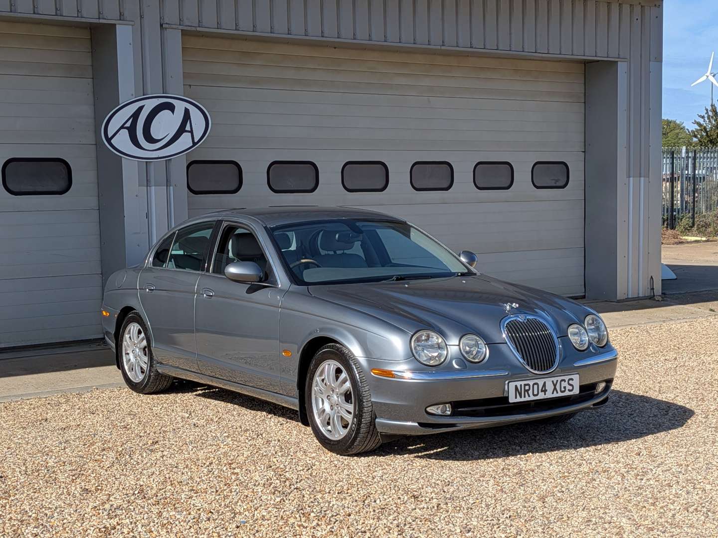 <p>2004 JAGUAR S-TYPE V6 SE AUTO</p>