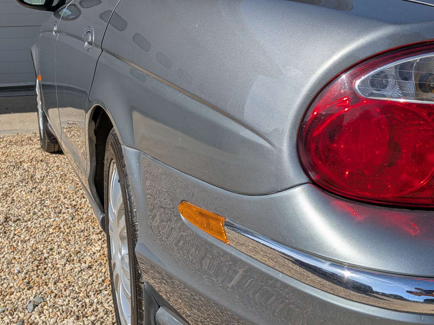 <p>2004 JAGUAR S-TYPE V6 SE AUTO</p>