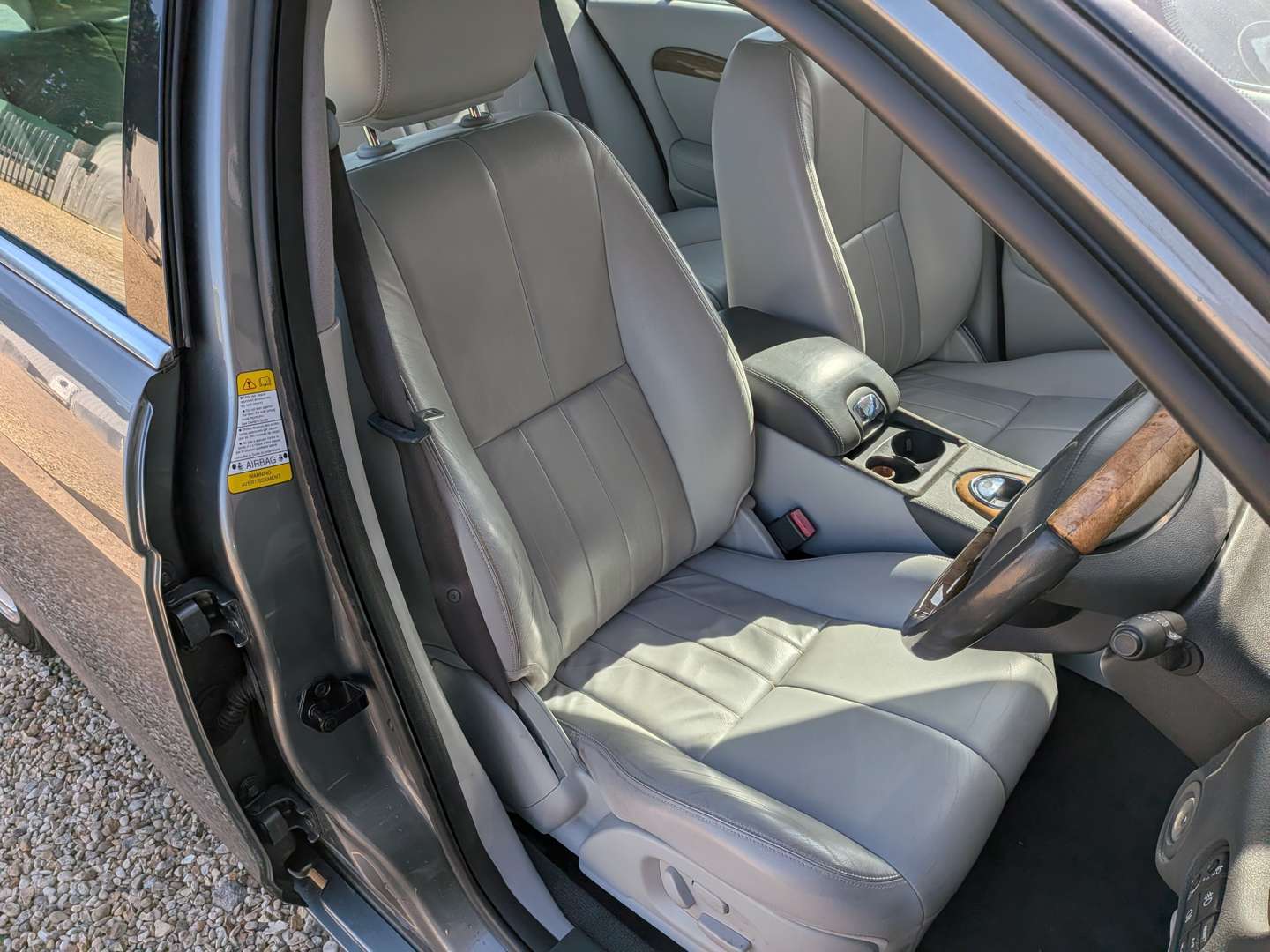 <p>2004 JAGUAR S-TYPE V6 SE AUTO</p>