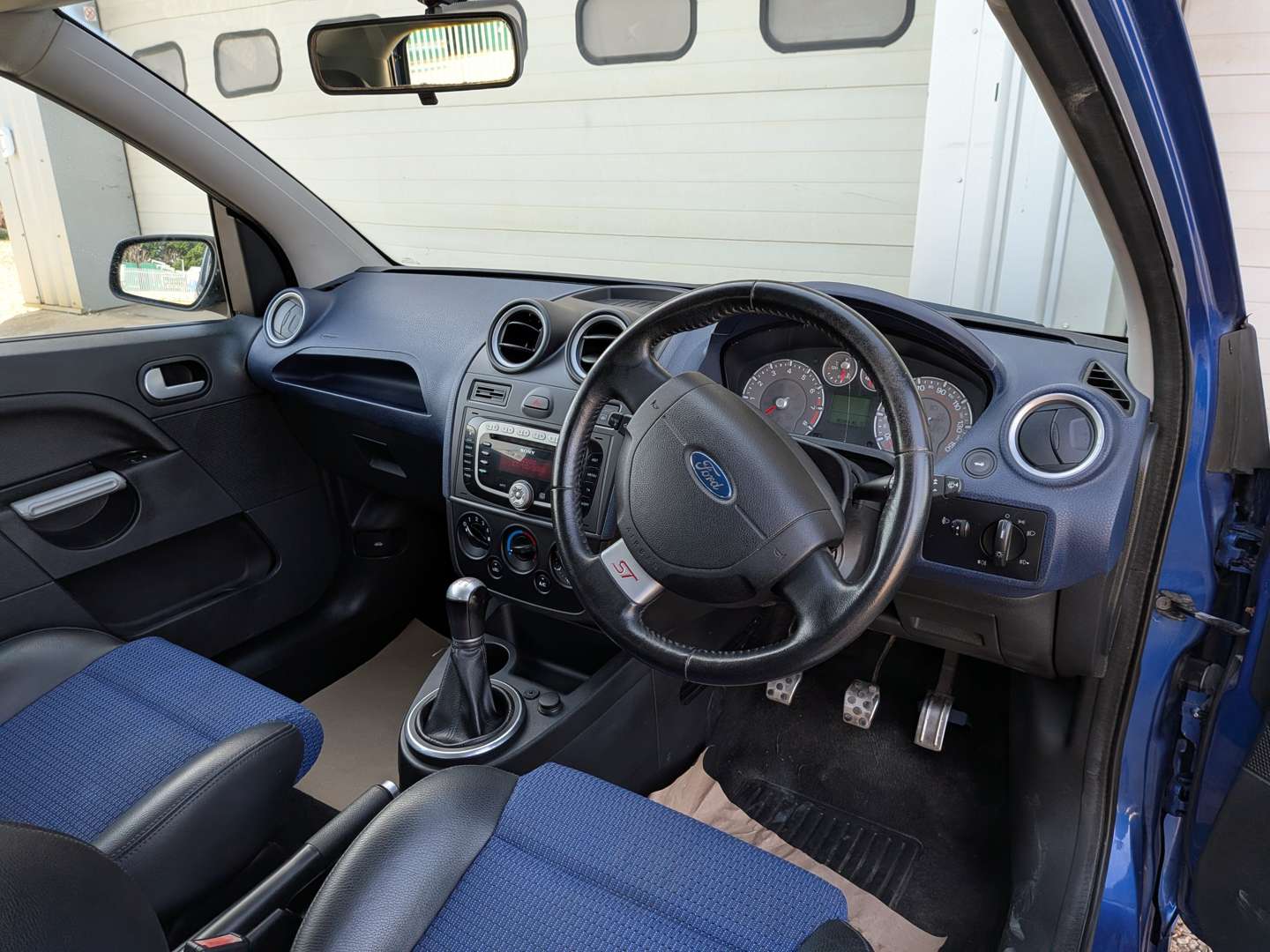 <p>2008 FORD FIESTA ST</p>