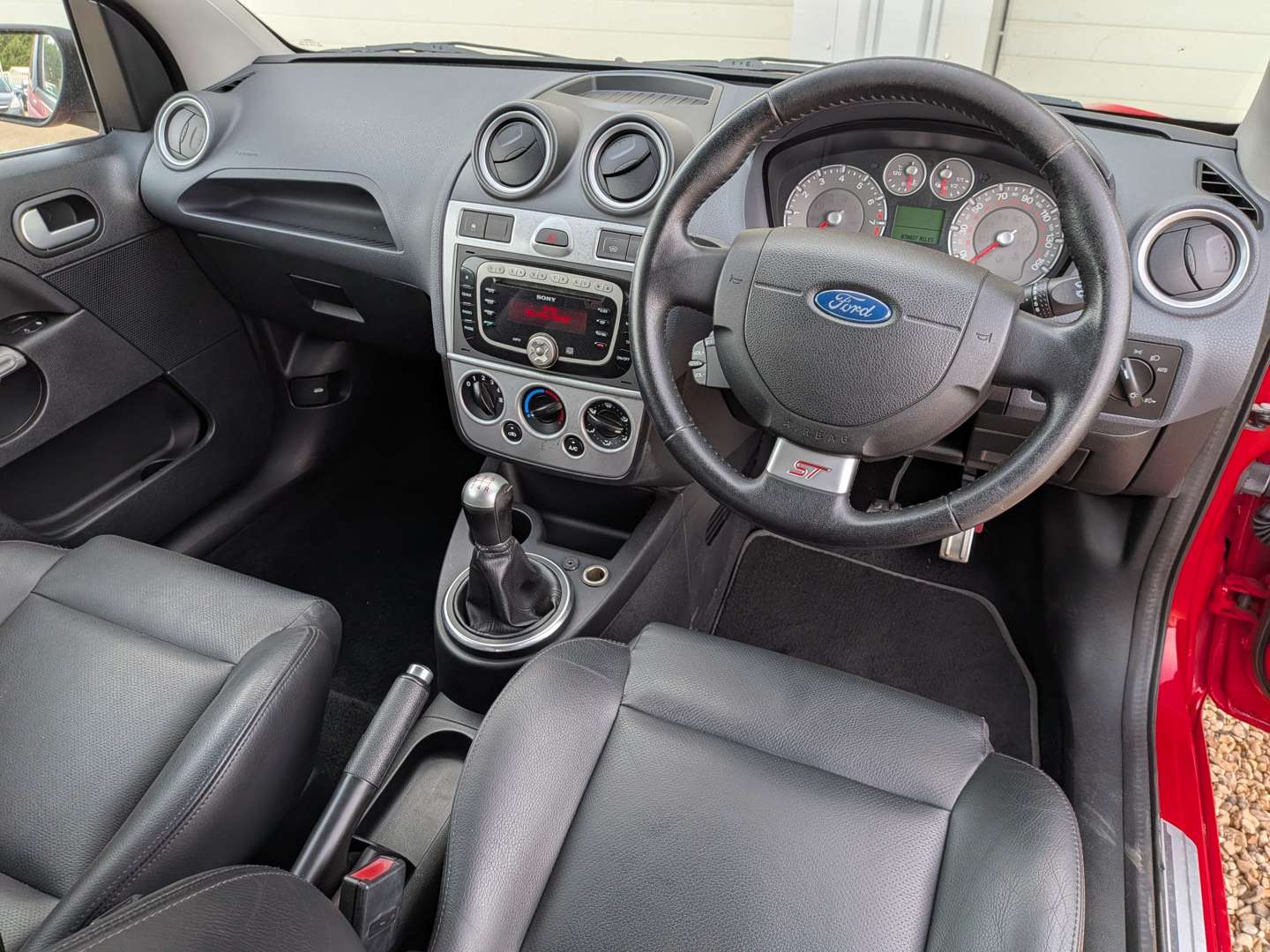 <p>2008 FORD FIESTA ST</p>