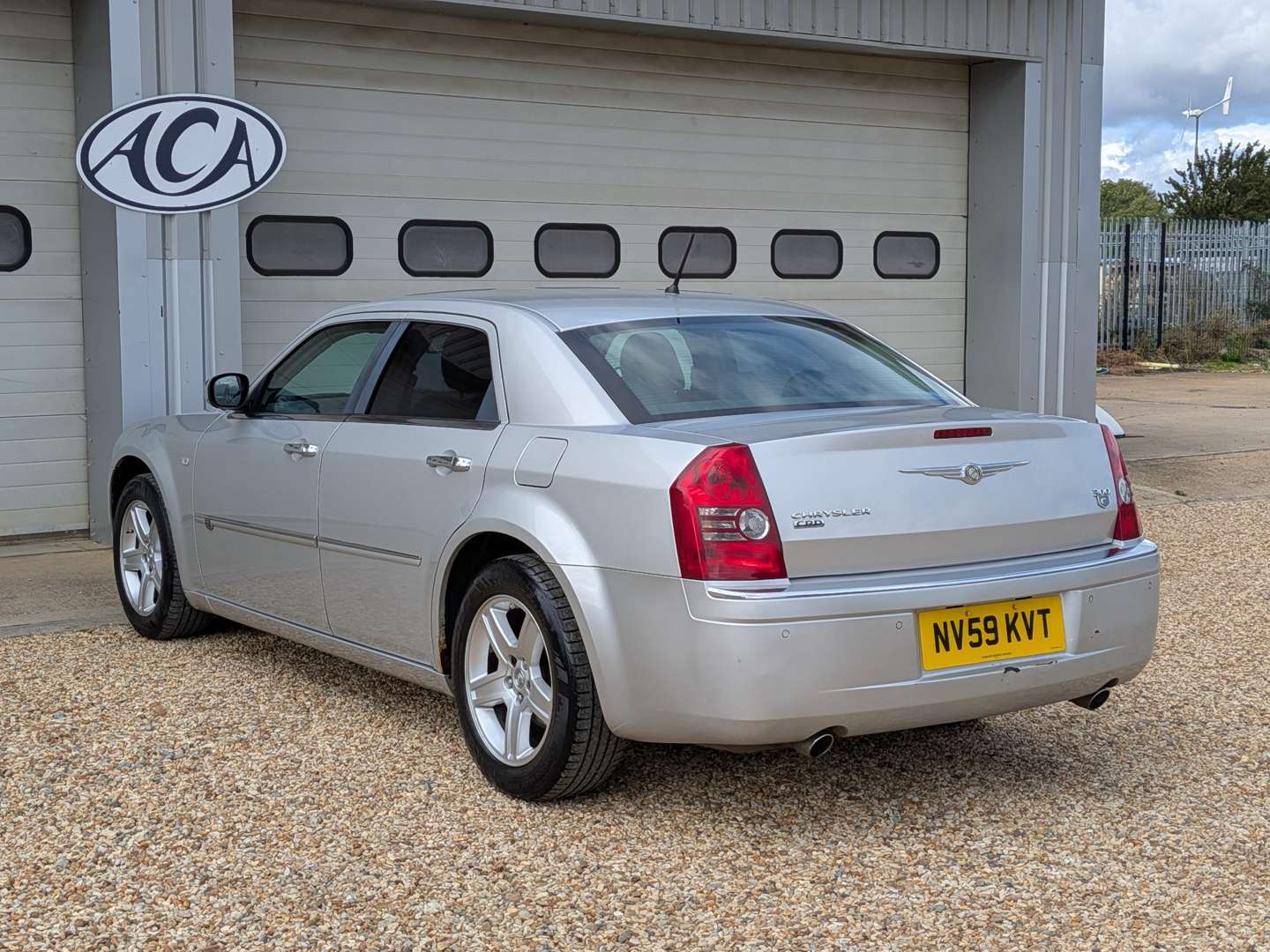 <p>2009 CHRYSLER 300C CRD AUTO</p>