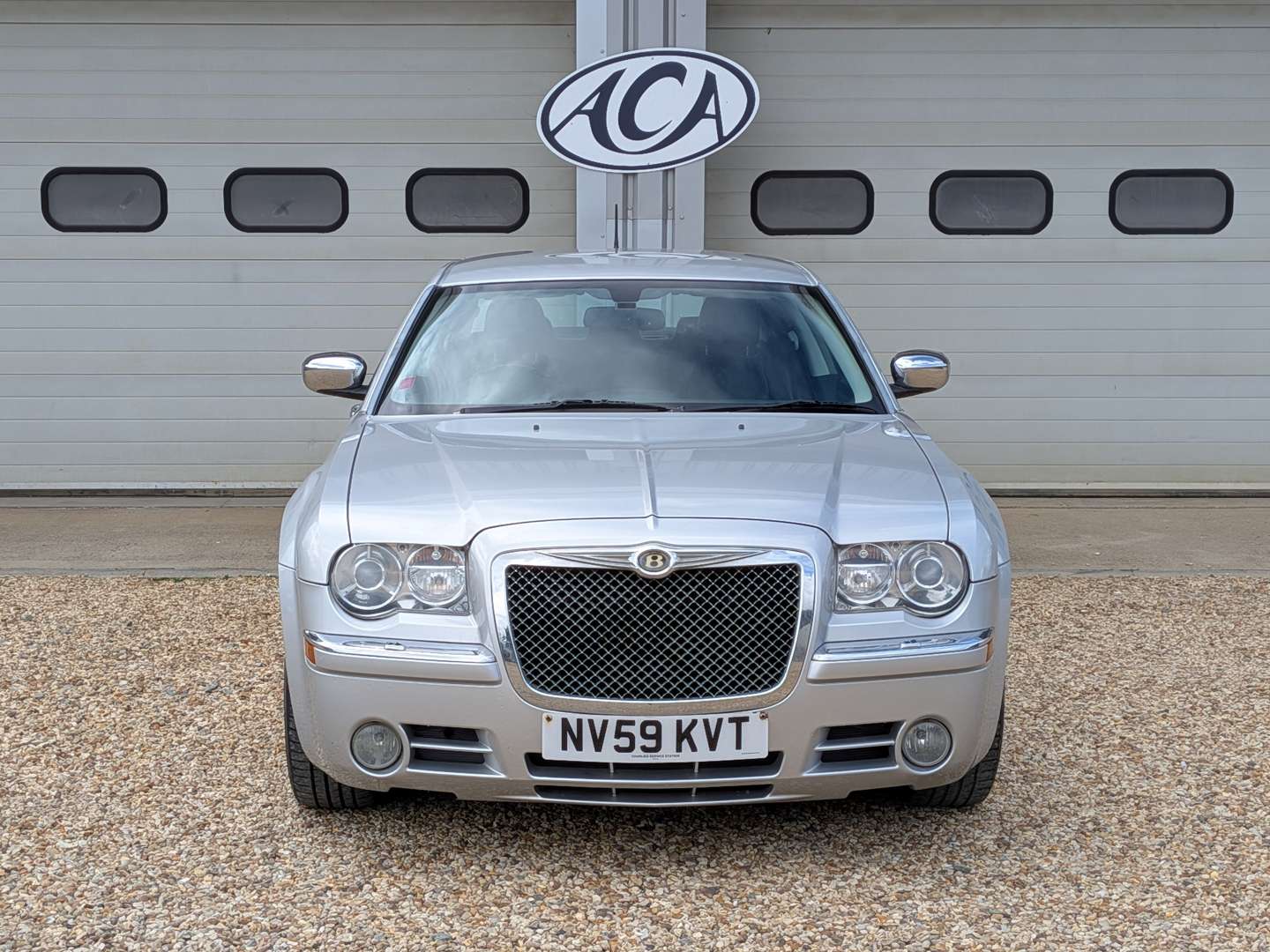 <p>2009 CHRYSLER 300C CRD AUTO</p>