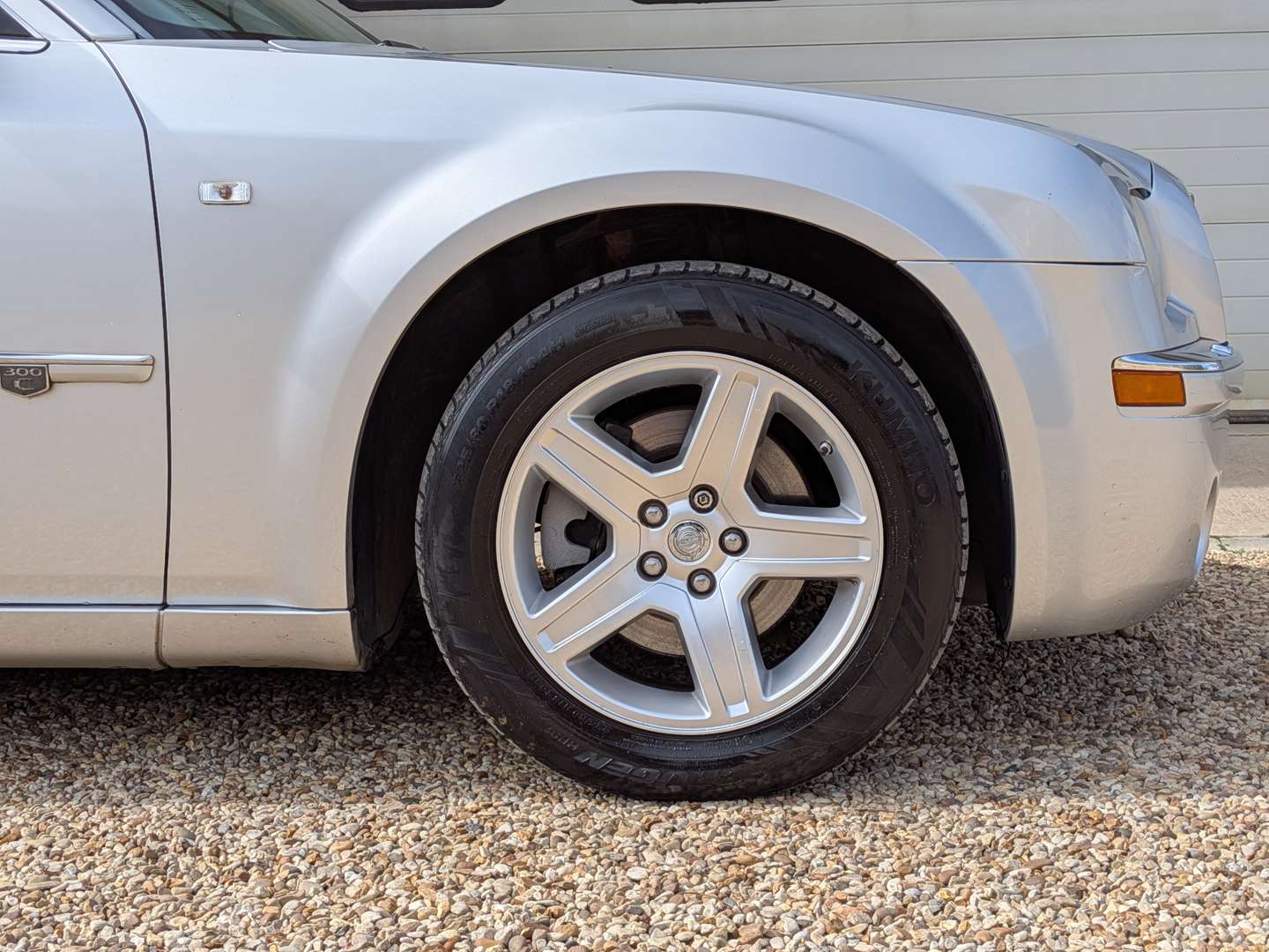 <p>2009 CHRYSLER 300C CRD AUTO</p>
