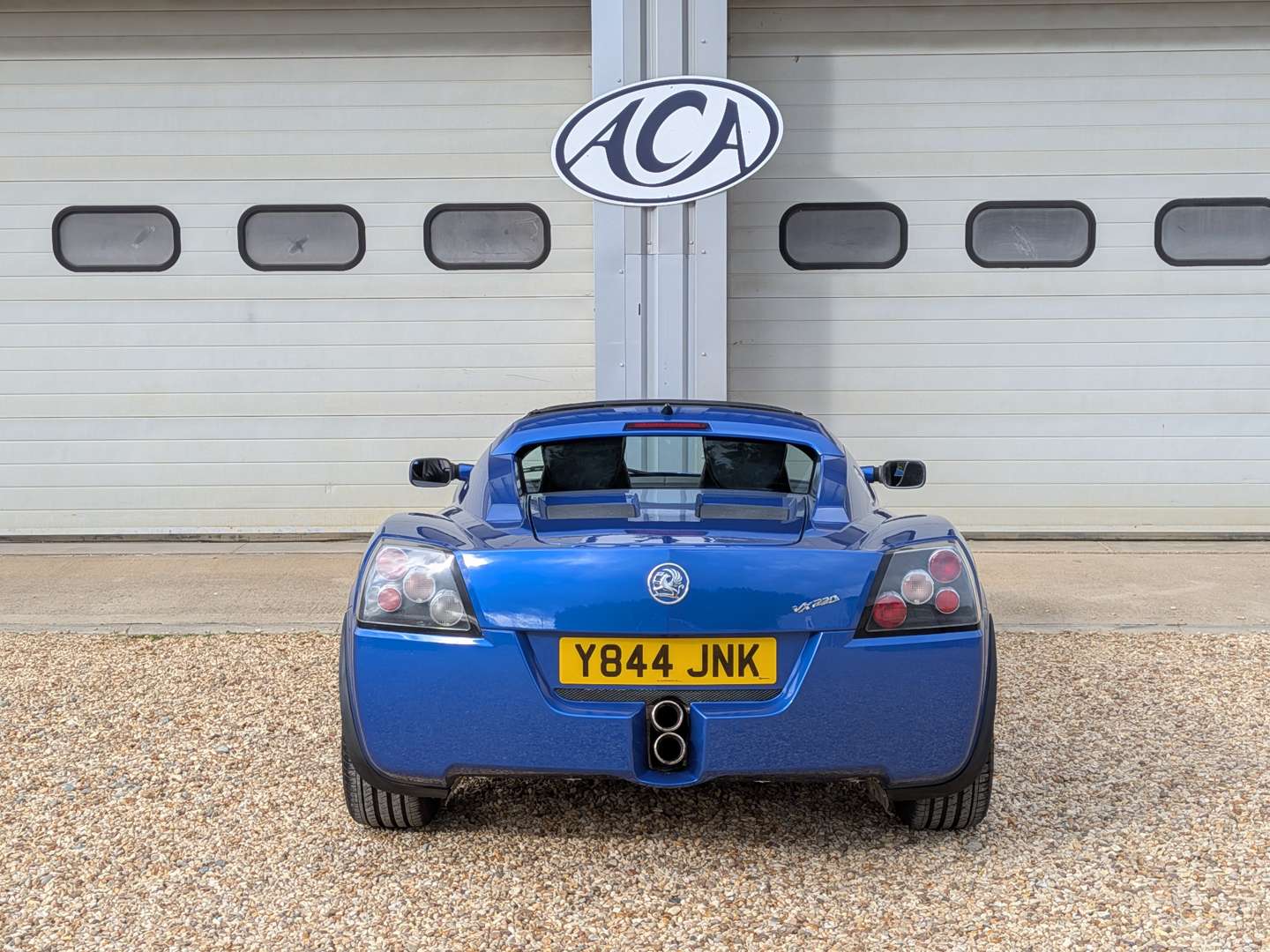 <p>2001 VAUXHALL VX 220 CONVERTIBLE</p>
