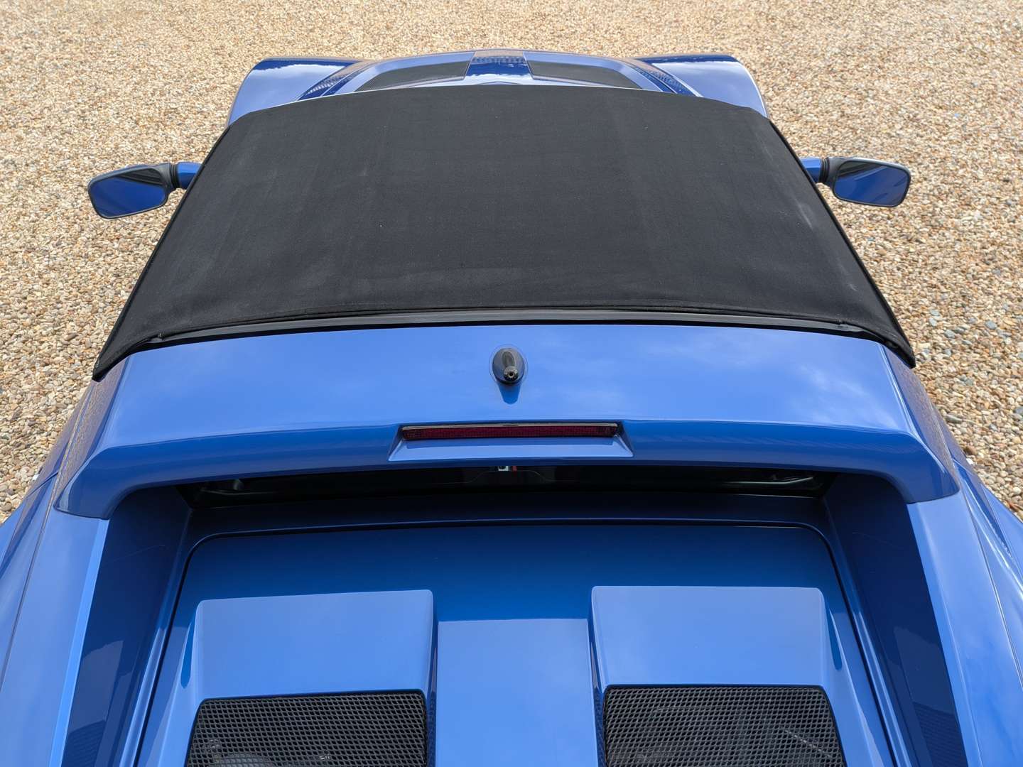 <p>2001 VAUXHALL VX 220 CONVERTIBLE</p>