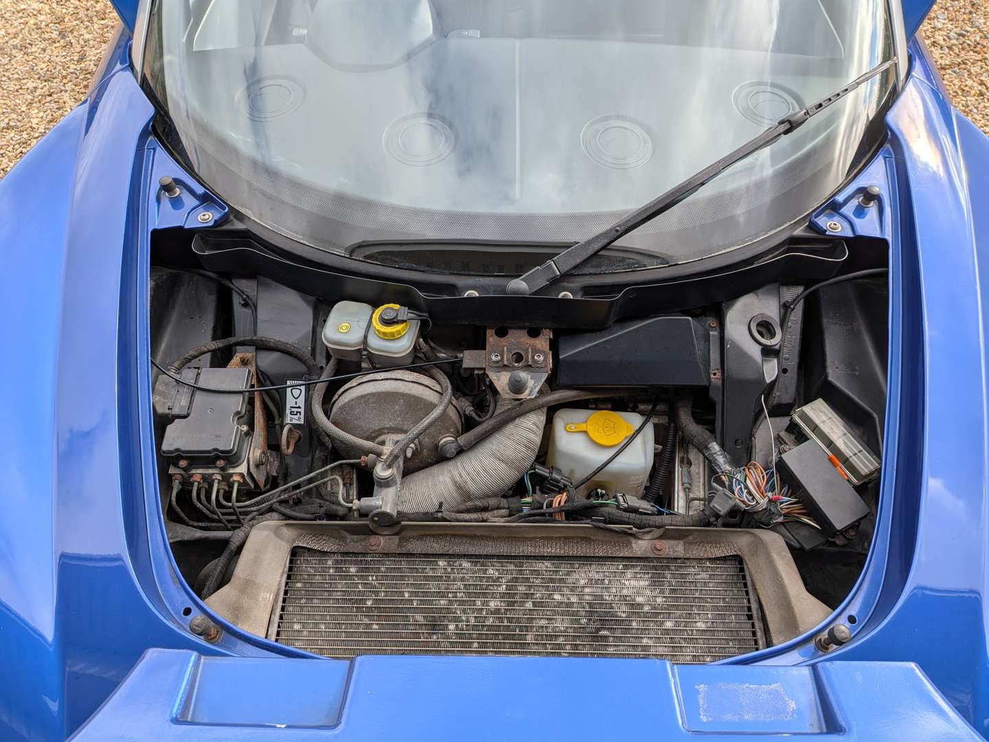 <p>2001 VAUXHALL VX 220 CONVERTIBLE</p>
