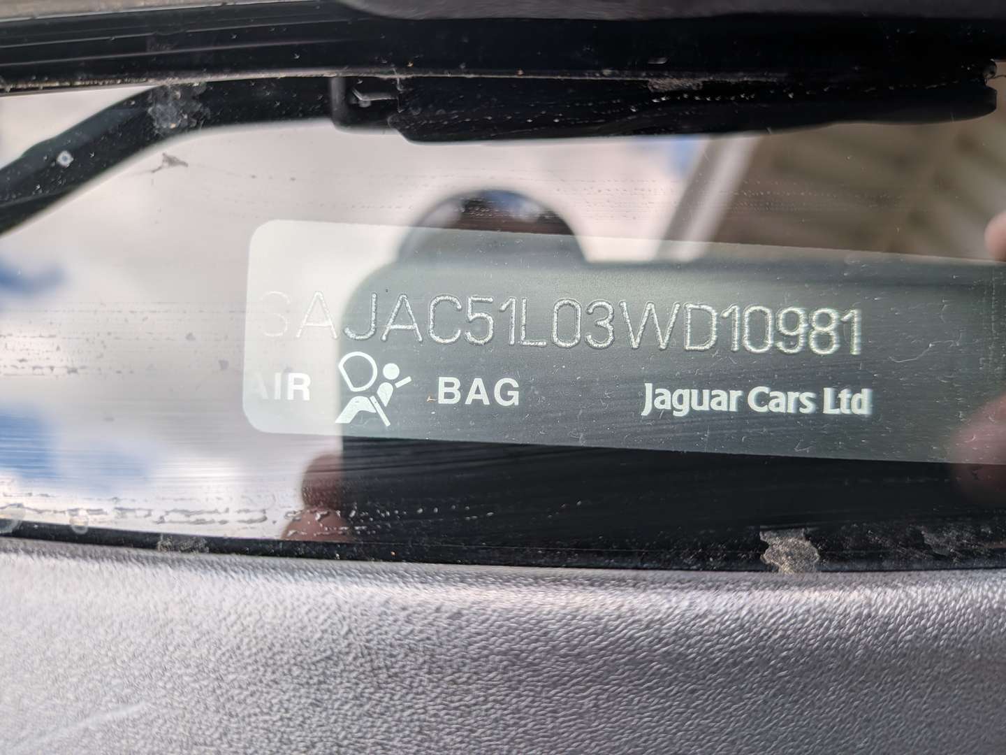 <p>2003 JAGUAR X-TYPE V6 SE AUTO</p>