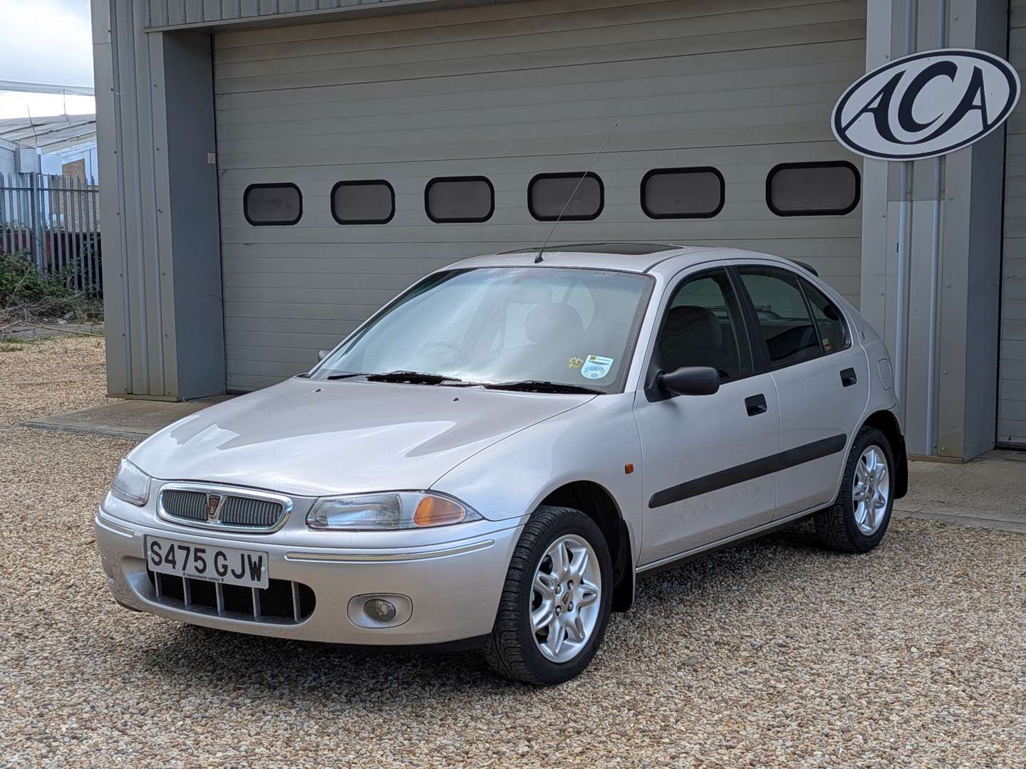 <p>1998 ROVER 216 SLI</p>