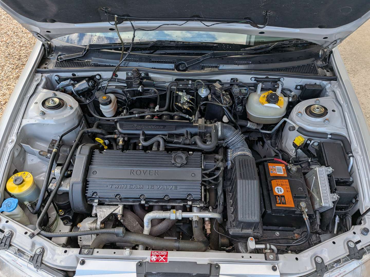 <p>1998 ROVER 216 SLI</p>