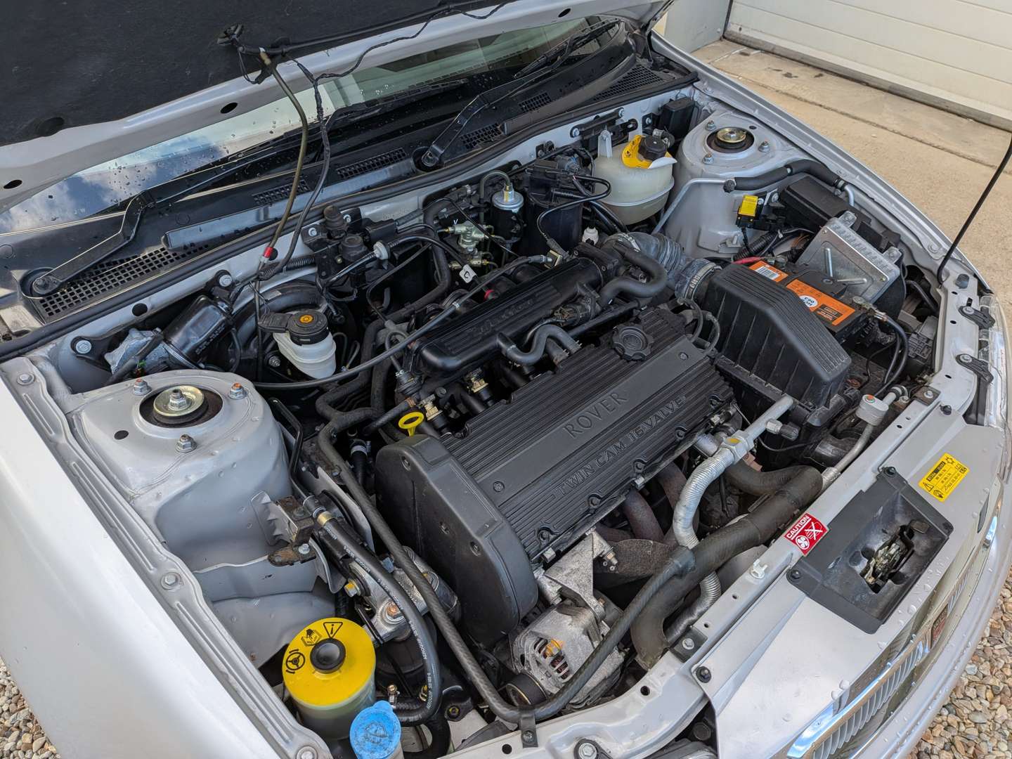 <p>1998 ROVER 216 SLI</p>