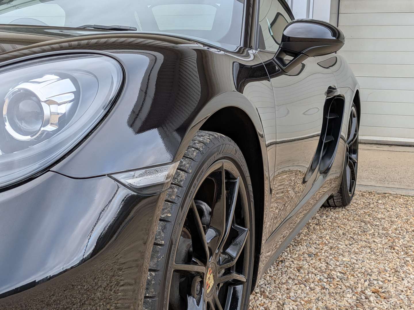 <p>2017 PORSCHE 718 BOXSTER</p>