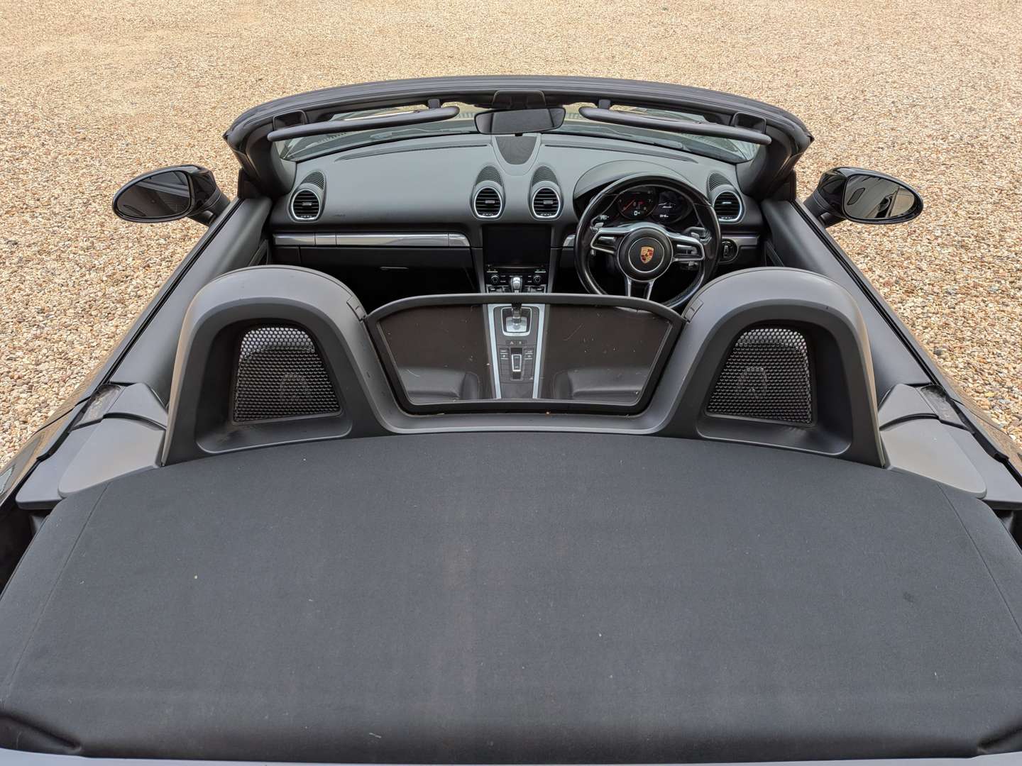 <p>2017 PORSCHE 718 BOXSTER</p>