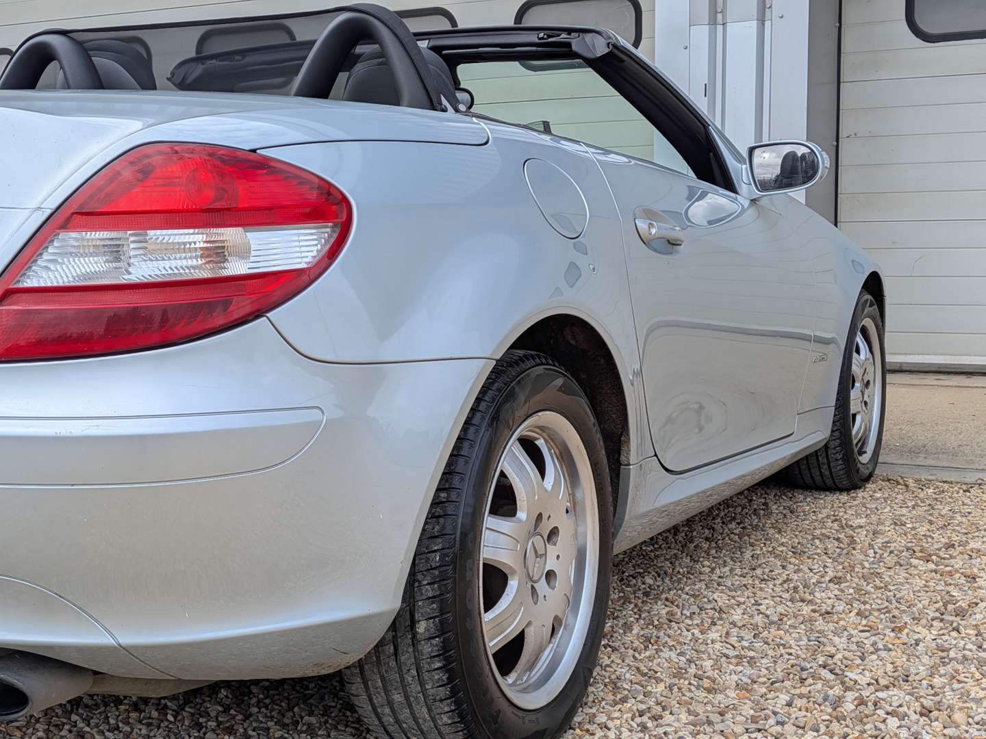 <p>2005 MERCEDES SLK 200 KOMPRESSOR R171 AUTO</p>