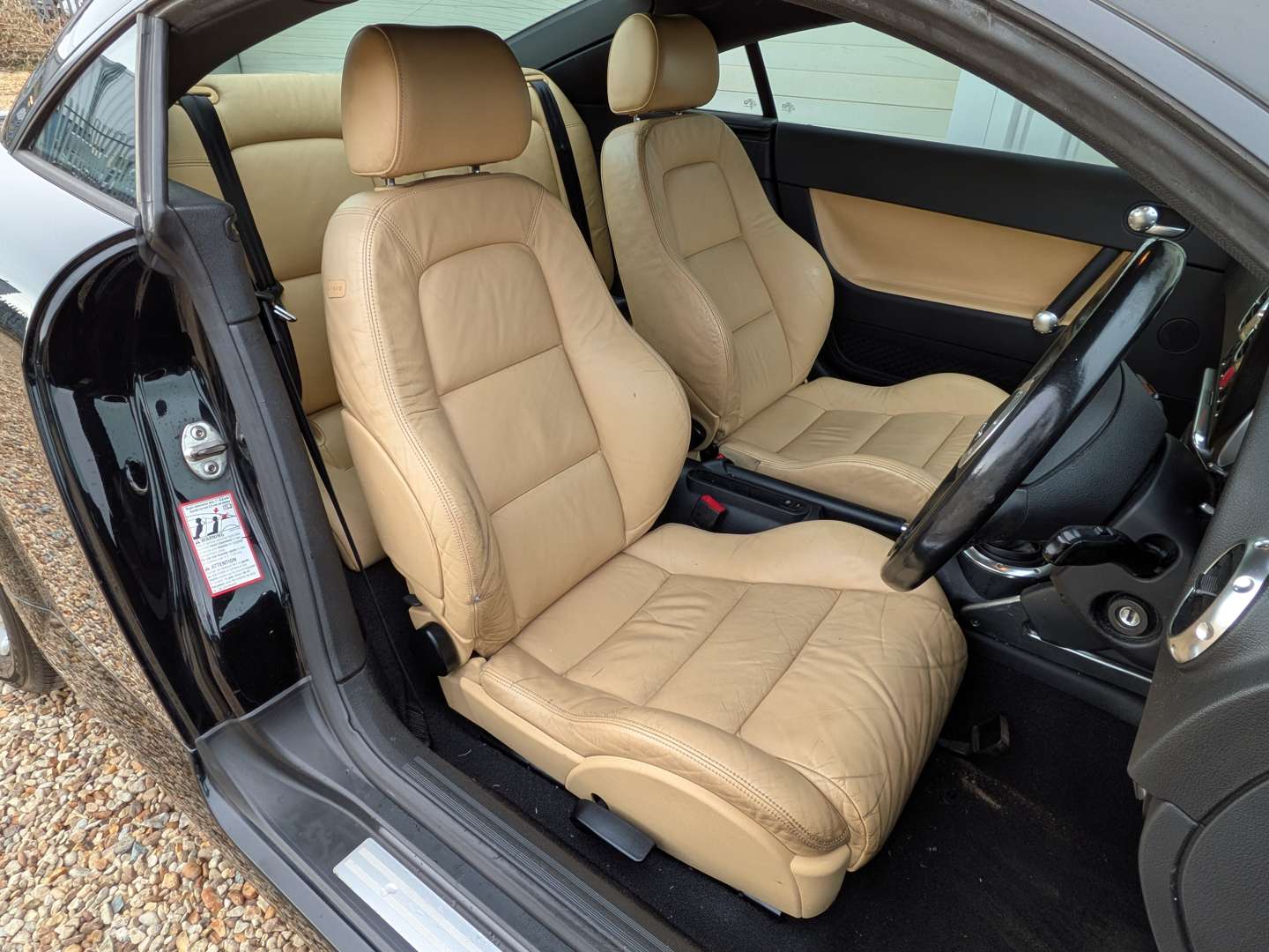 <p>2005 AUDI TT</p>