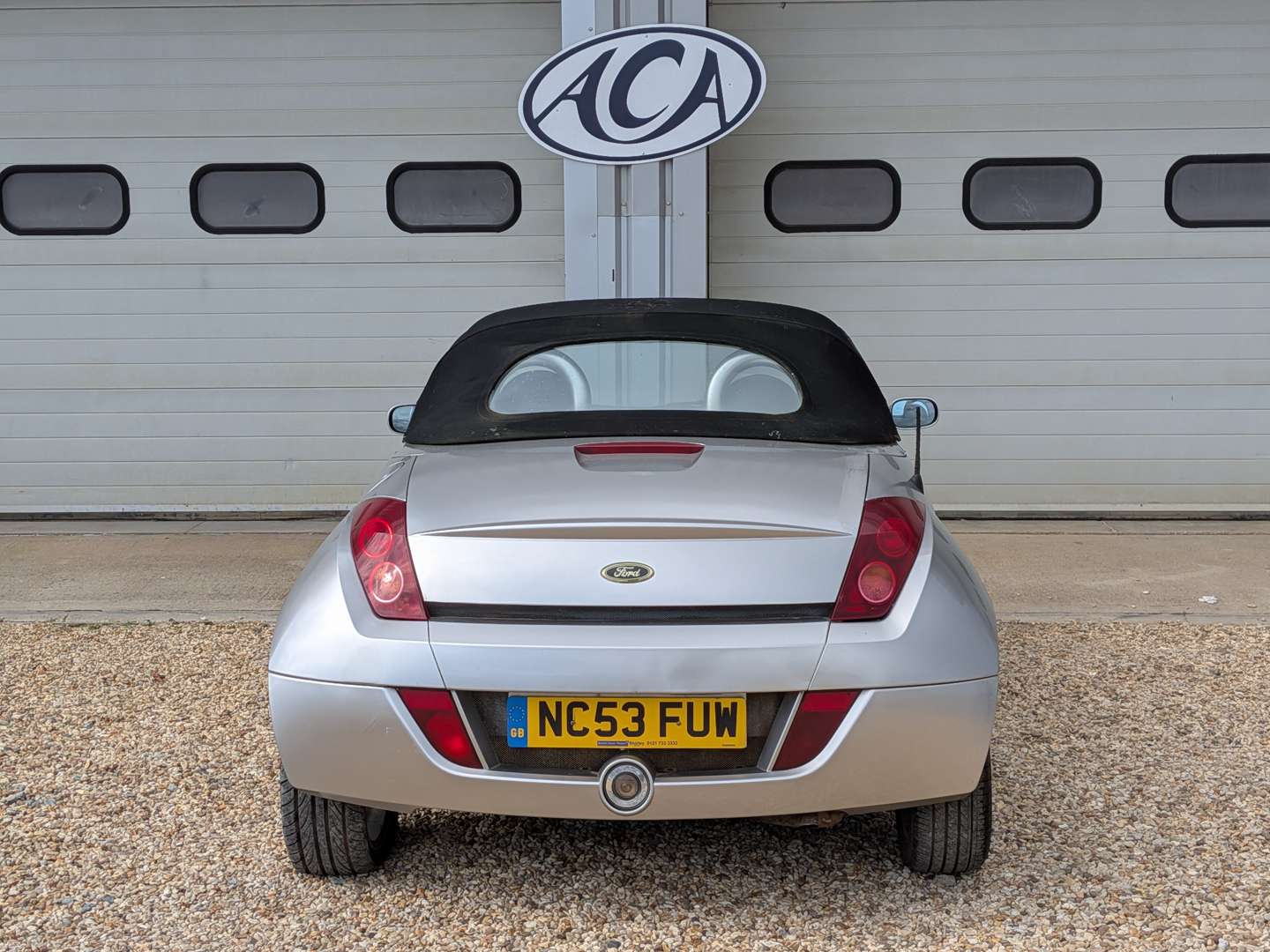 <p>2003 FORD STREETKA LUXURY</p>