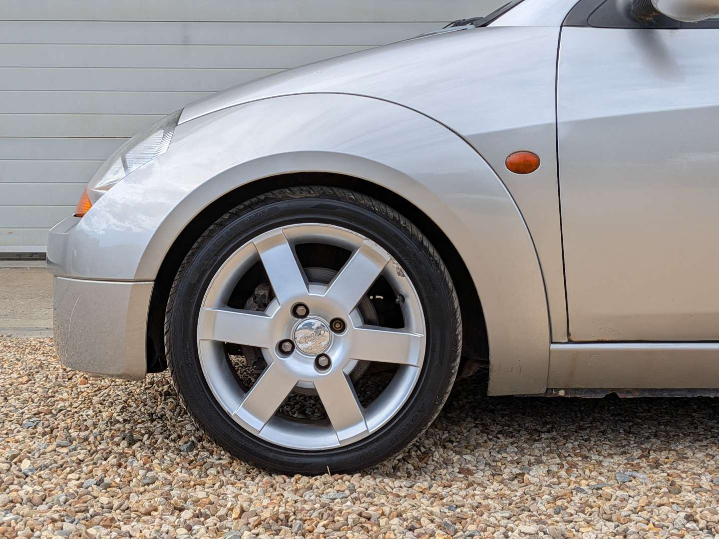 <p>2003 FORD STREETKA LUXURY</p>