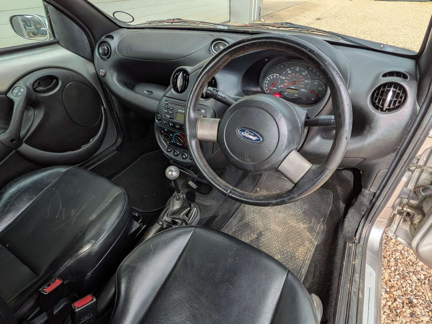 <p>2003 FORD STREETKA LUXURY</p>