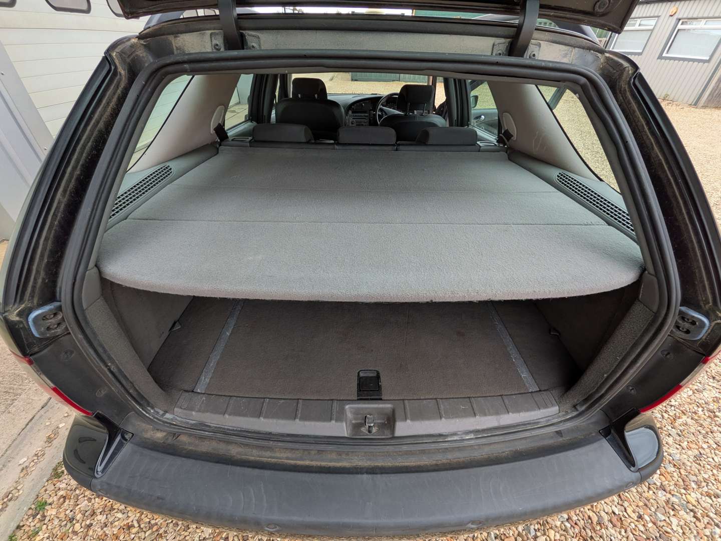 <p>2004 SAAB 9-5 VECTOR SPORT TID</p>