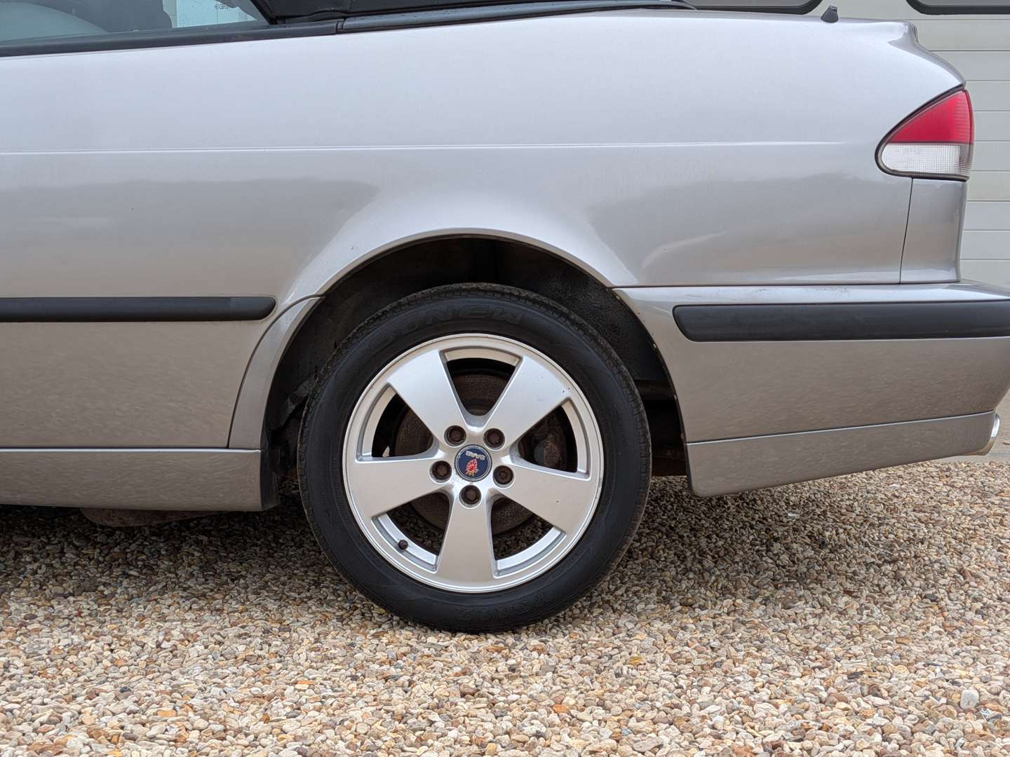 <p>2002 SAAB 9-3 SE TURBO</p>