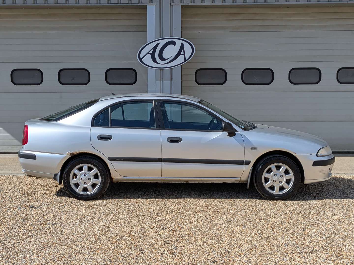 <p>2001 MITSUBISHI CARISMA EQUIPPE GDI</p>