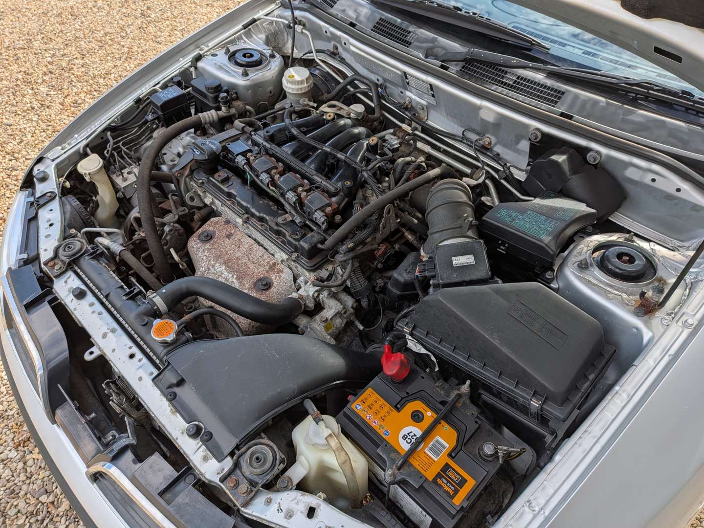 <p>2001 MITSUBISHI CARISMA EQUIPPE GDI</p>