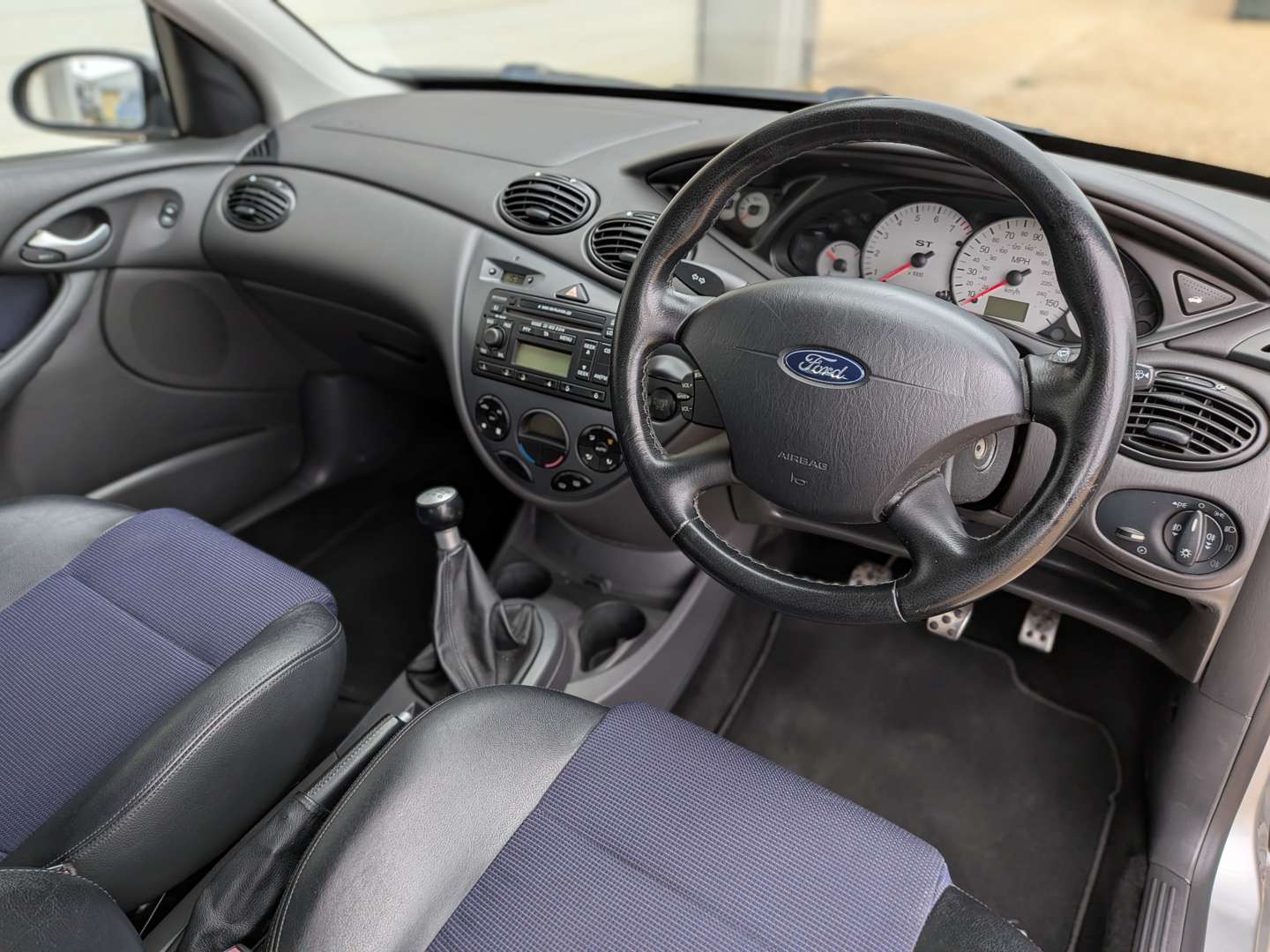 <p>2004 FORD FOCUS ST170</p>