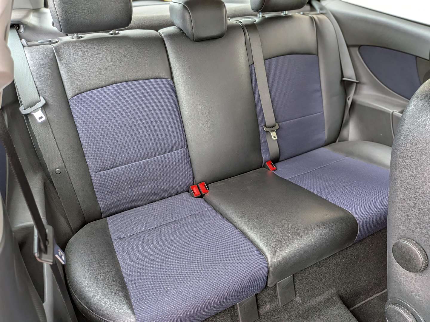 <p>2004 FORD FOCUS ST170</p>